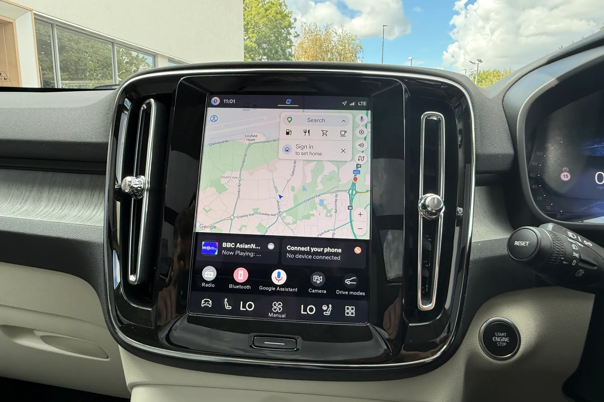 Volvo XC40 thumbnail image number 5
