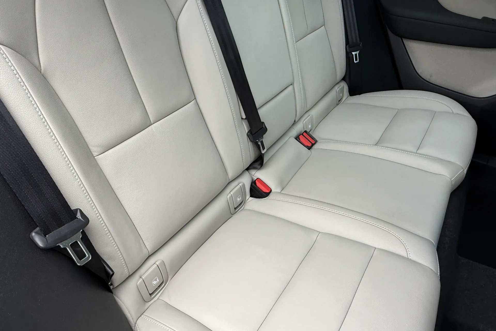 Volvo XC40 thumbnail image number 25
