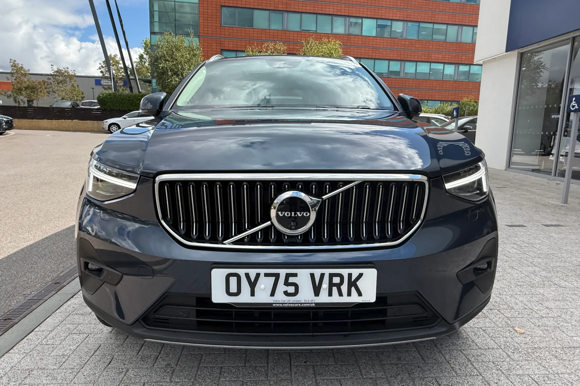 Volvo XC40 thumbnail image number 13