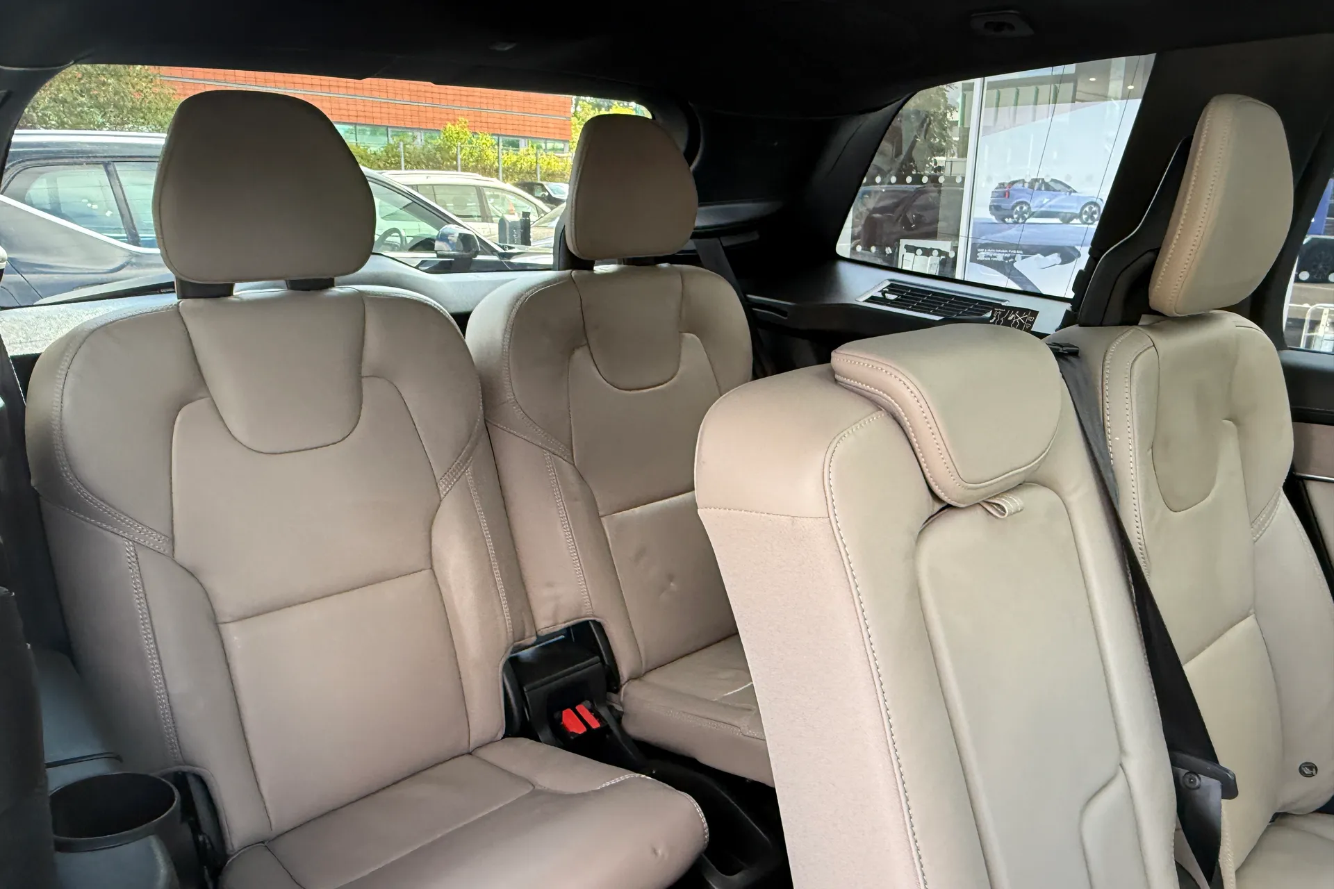 Volvo XC90 thumbnail image number 9