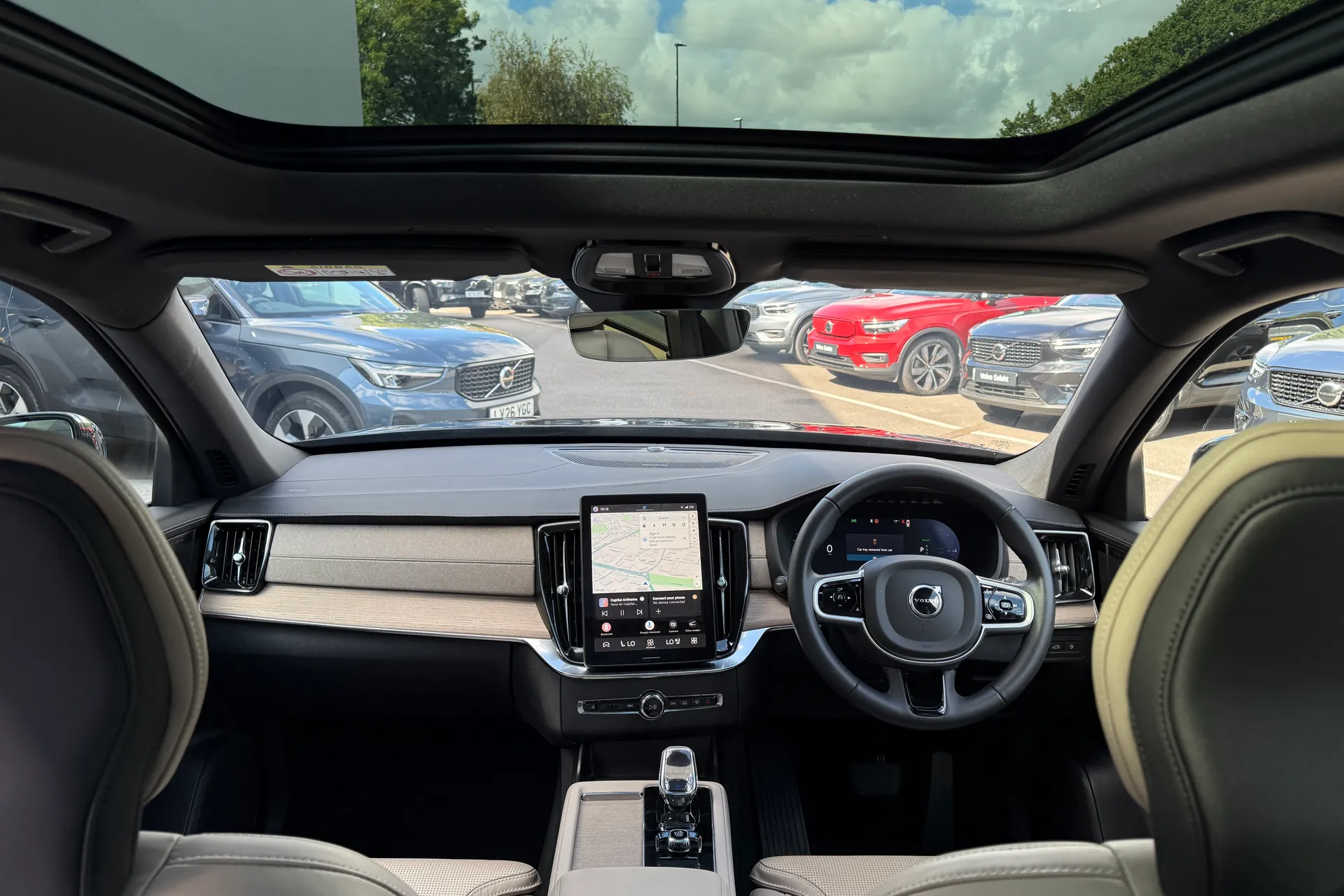 Volvo XC90 thumbnail image number 3