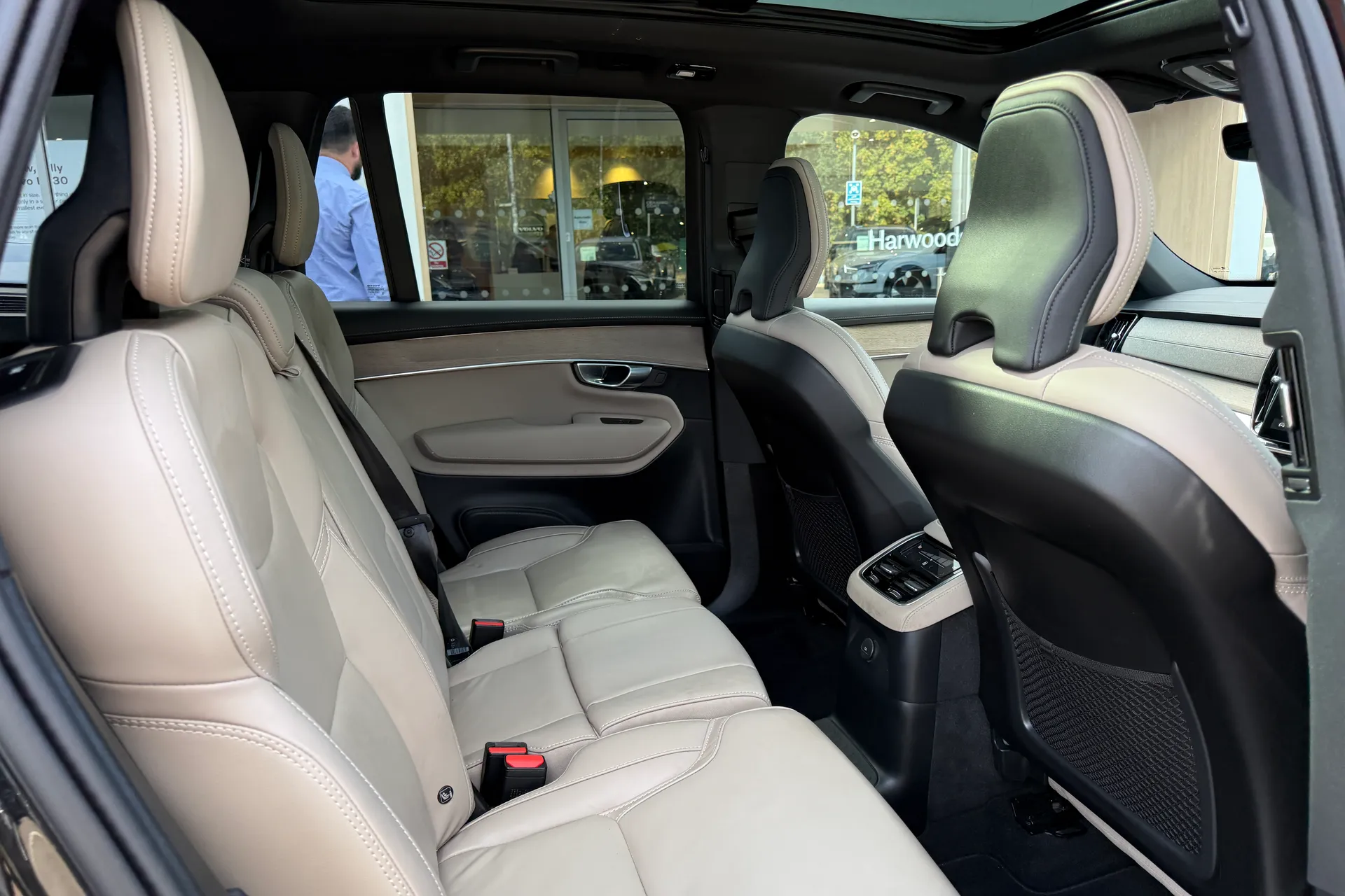 Volvo XC90 thumbnail image number 26