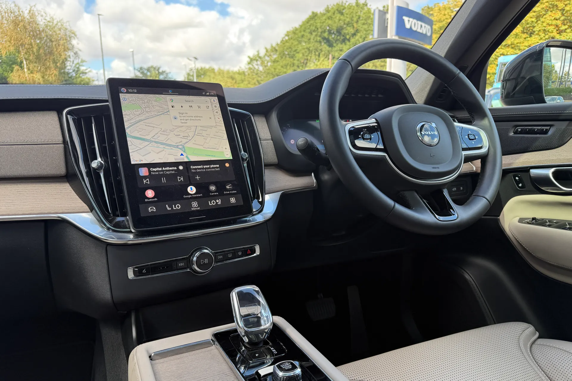 Volvo XC90 thumbnail image number 36