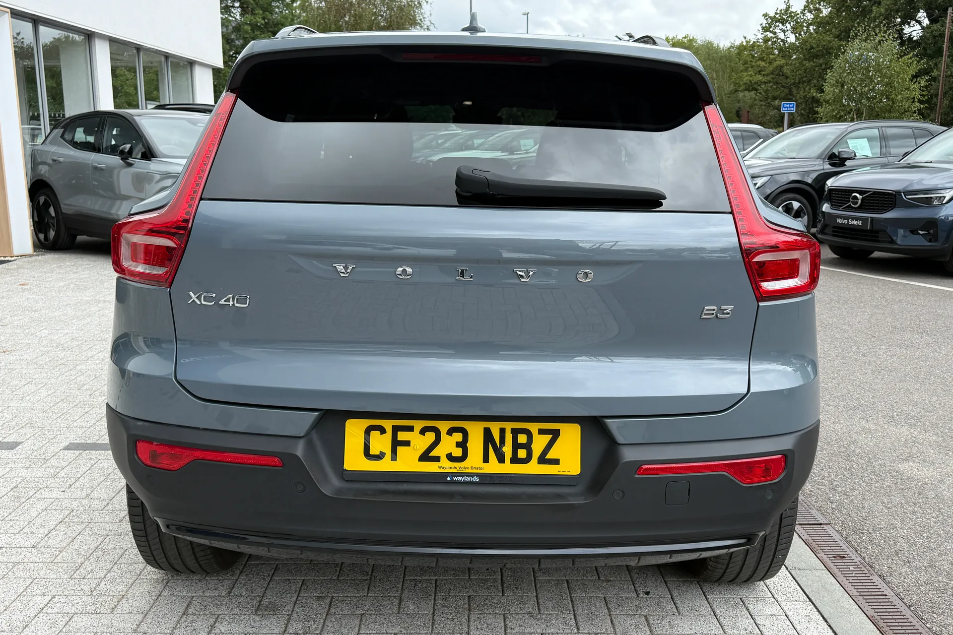 Volvo XC40 thumbnail image number 9