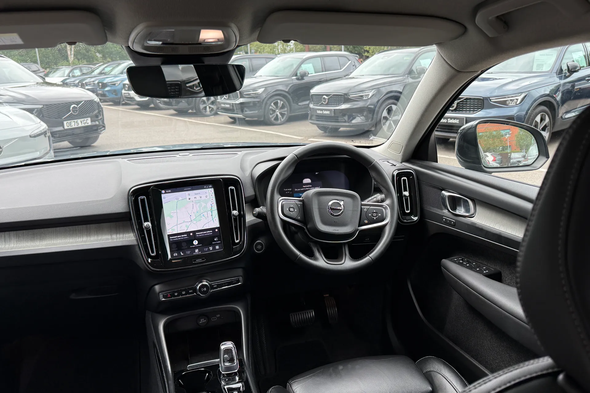 Volvo XC40 thumbnail image number 32