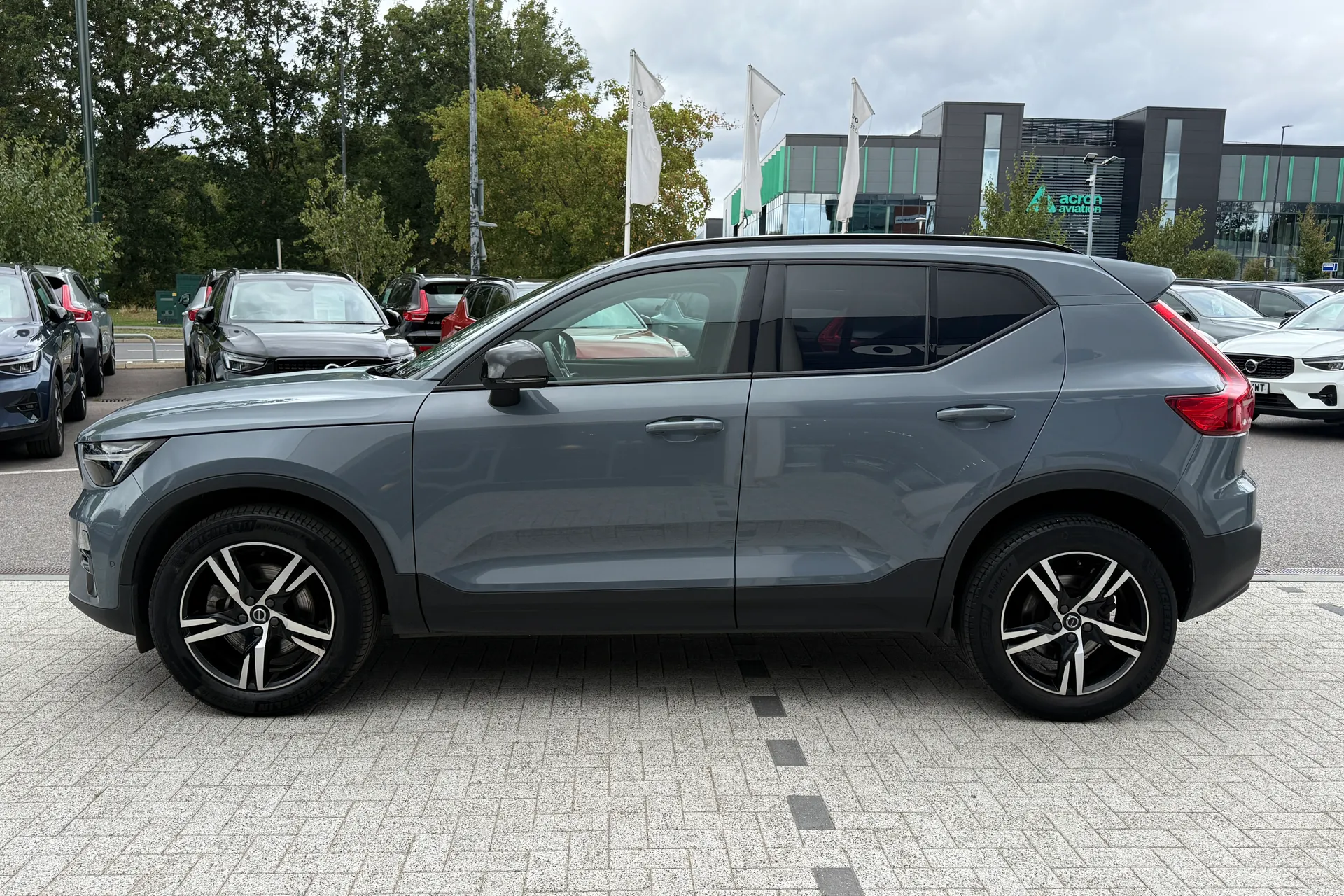 Volvo XC40 thumbnail image number 11