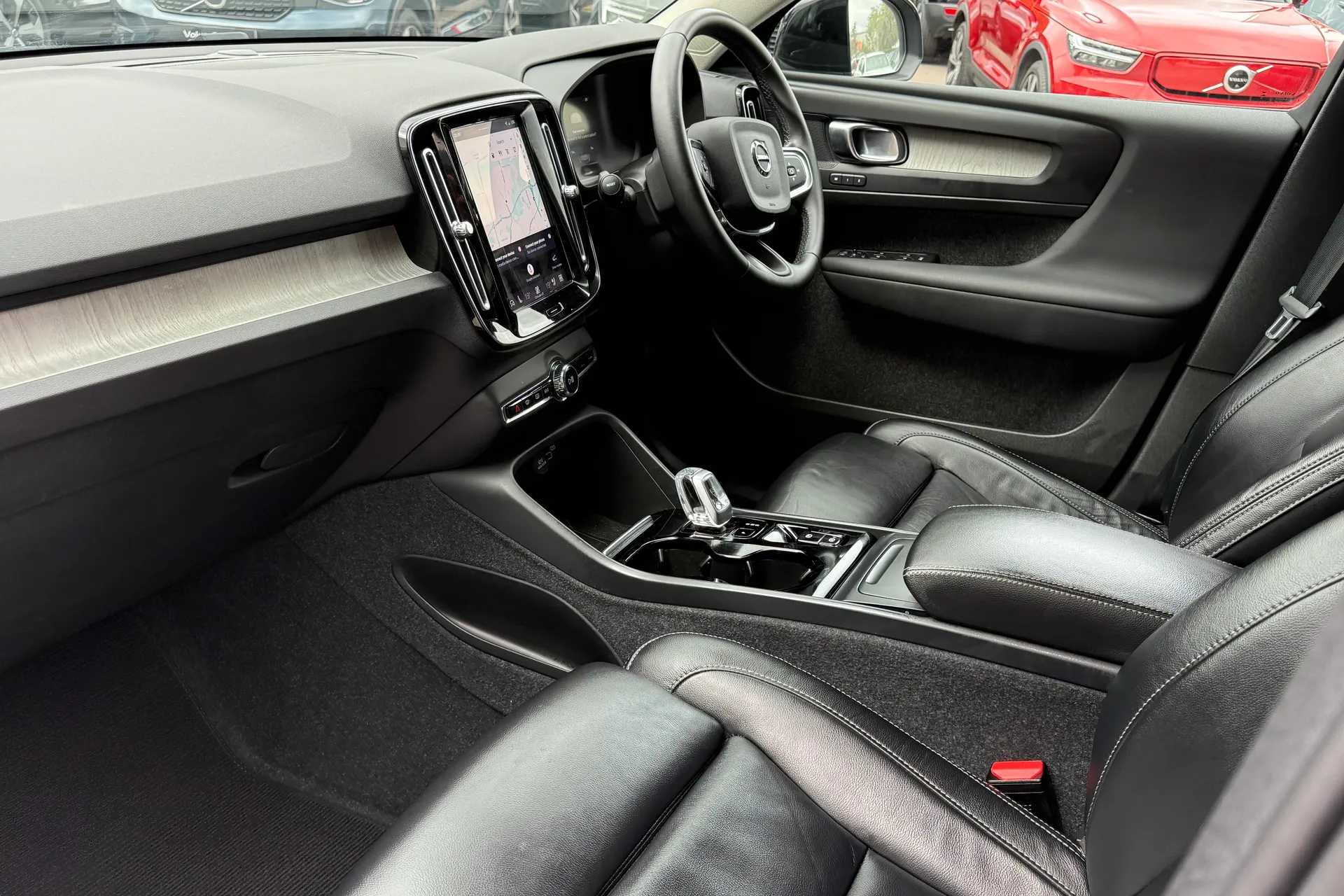 Volvo XC40 thumbnail image number 27