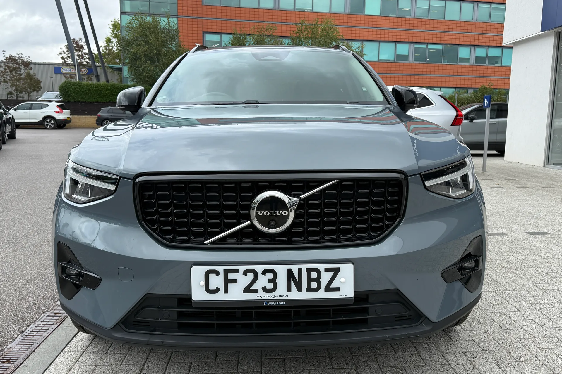 Volvo XC40 thumbnail image number 13