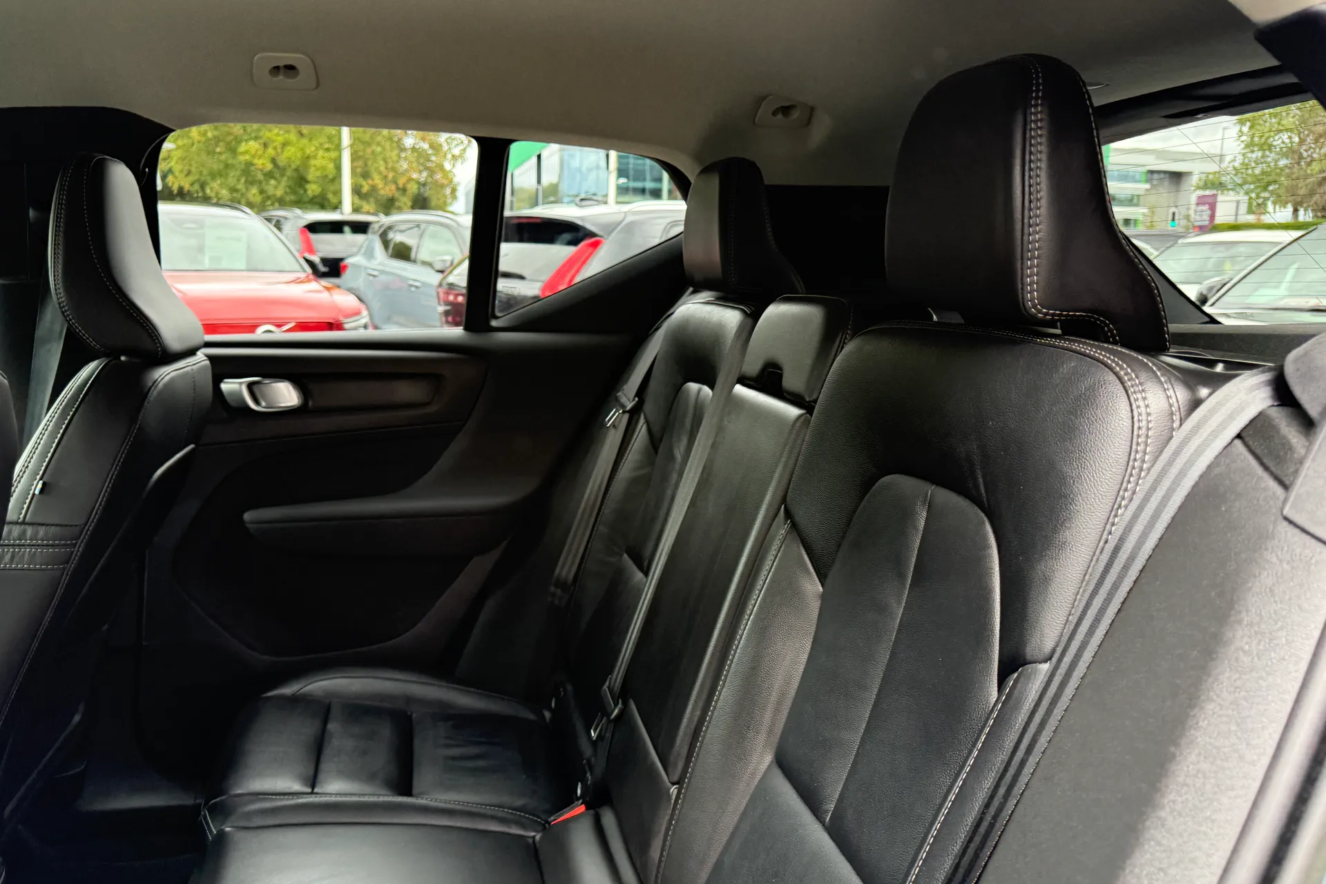 Volvo XC40 thumbnail image number 30