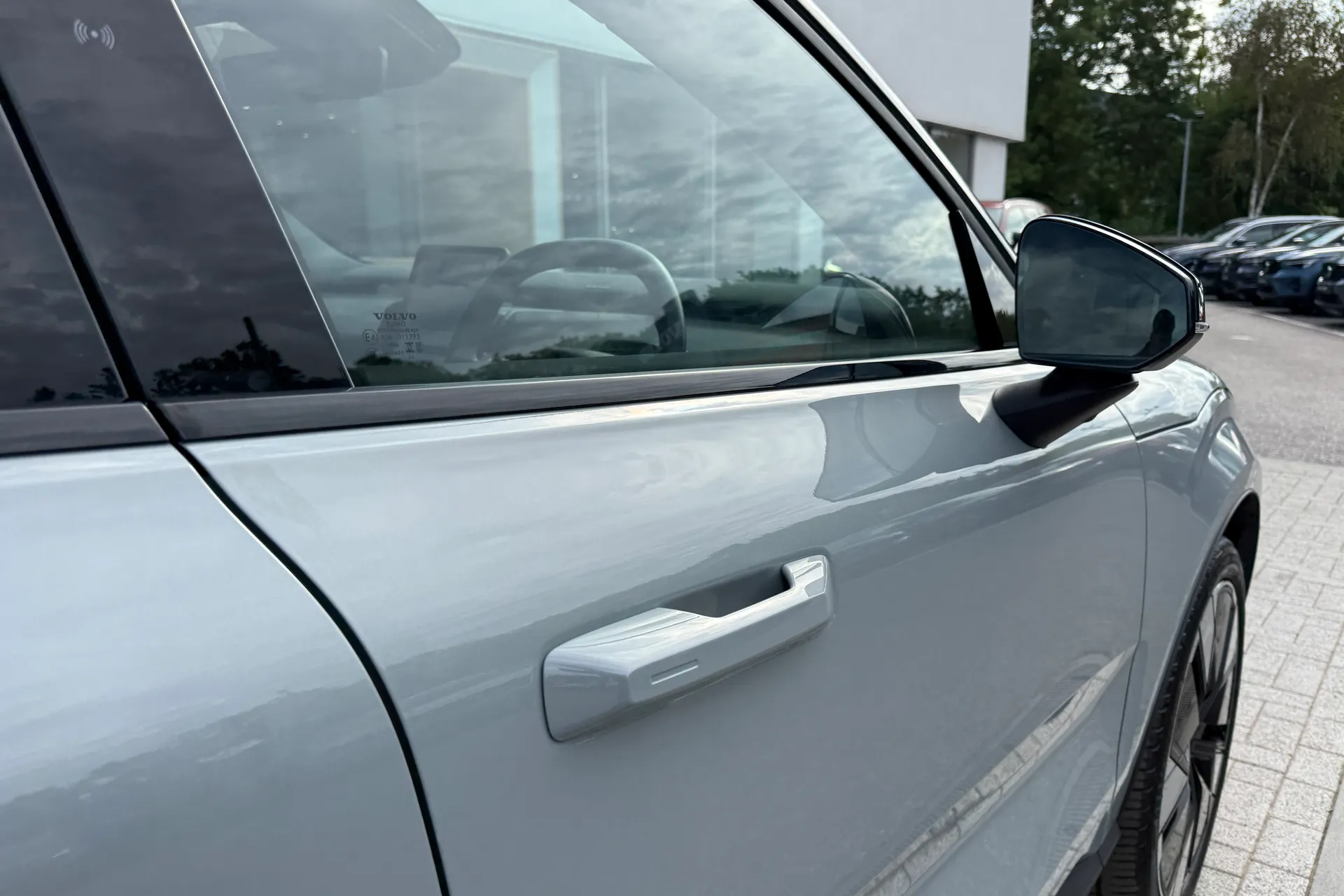 Volvo EX30 thumbnail image number 15