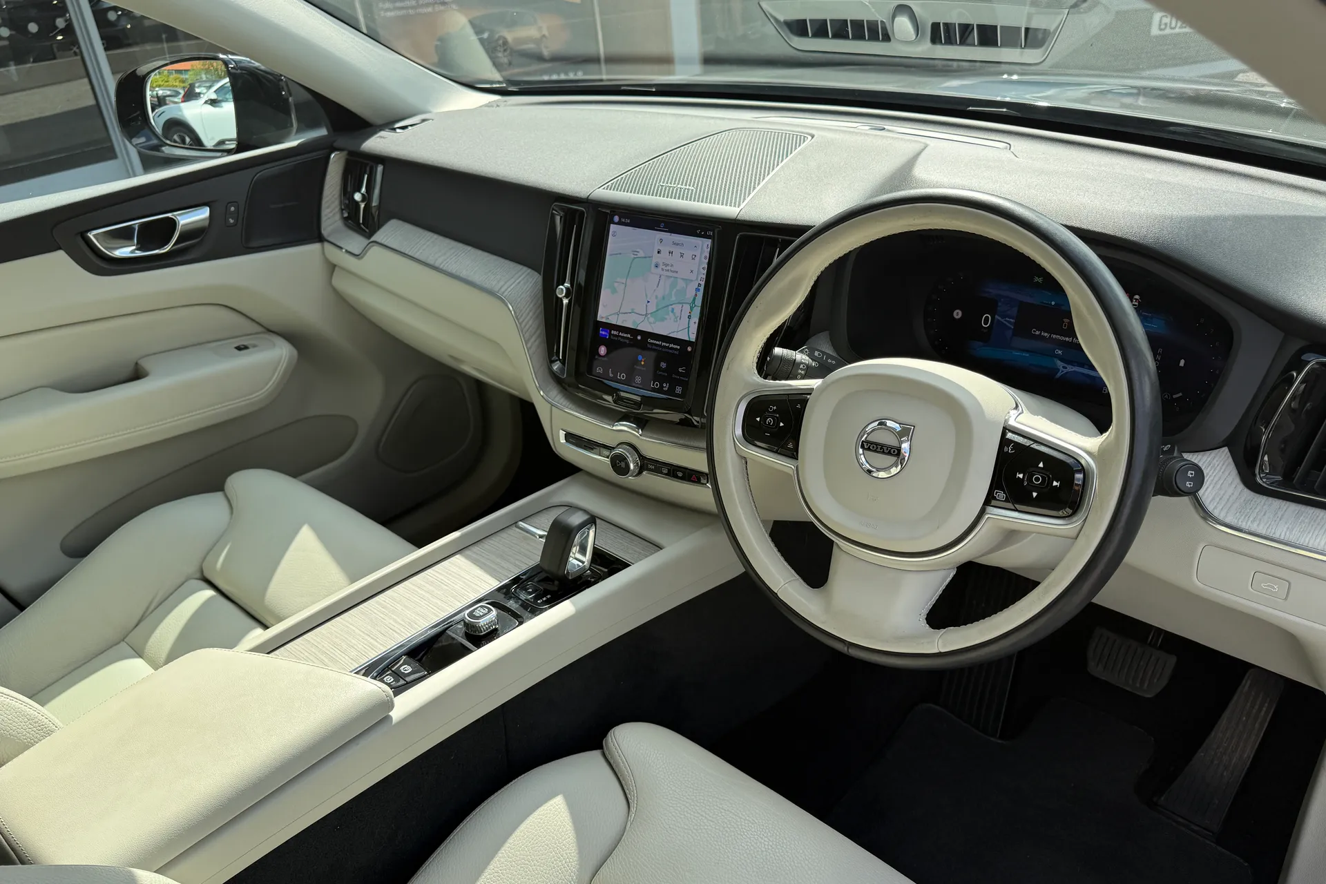 Volvo XC60 thumbnail image number 6