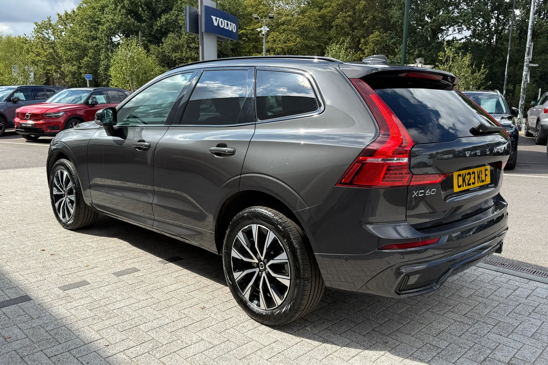 Volvo XC60 thumbnail image number 10