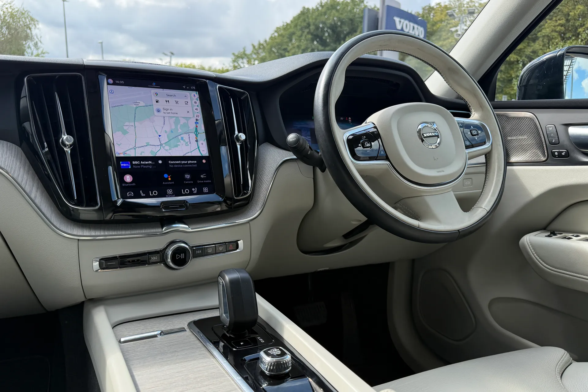 Volvo XC60 thumbnail image number 34