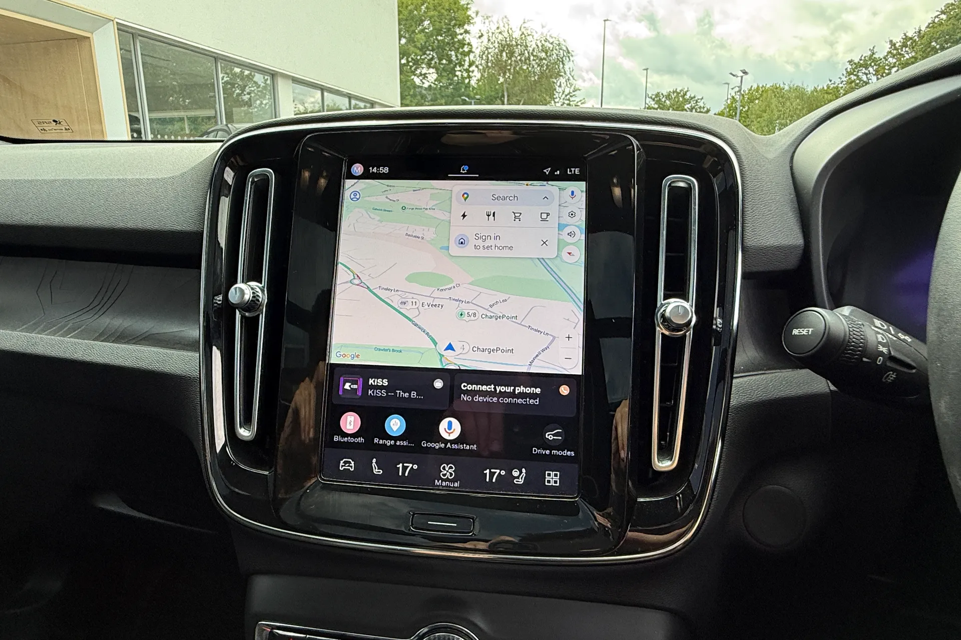 Volvo XC40 thumbnail image number 5