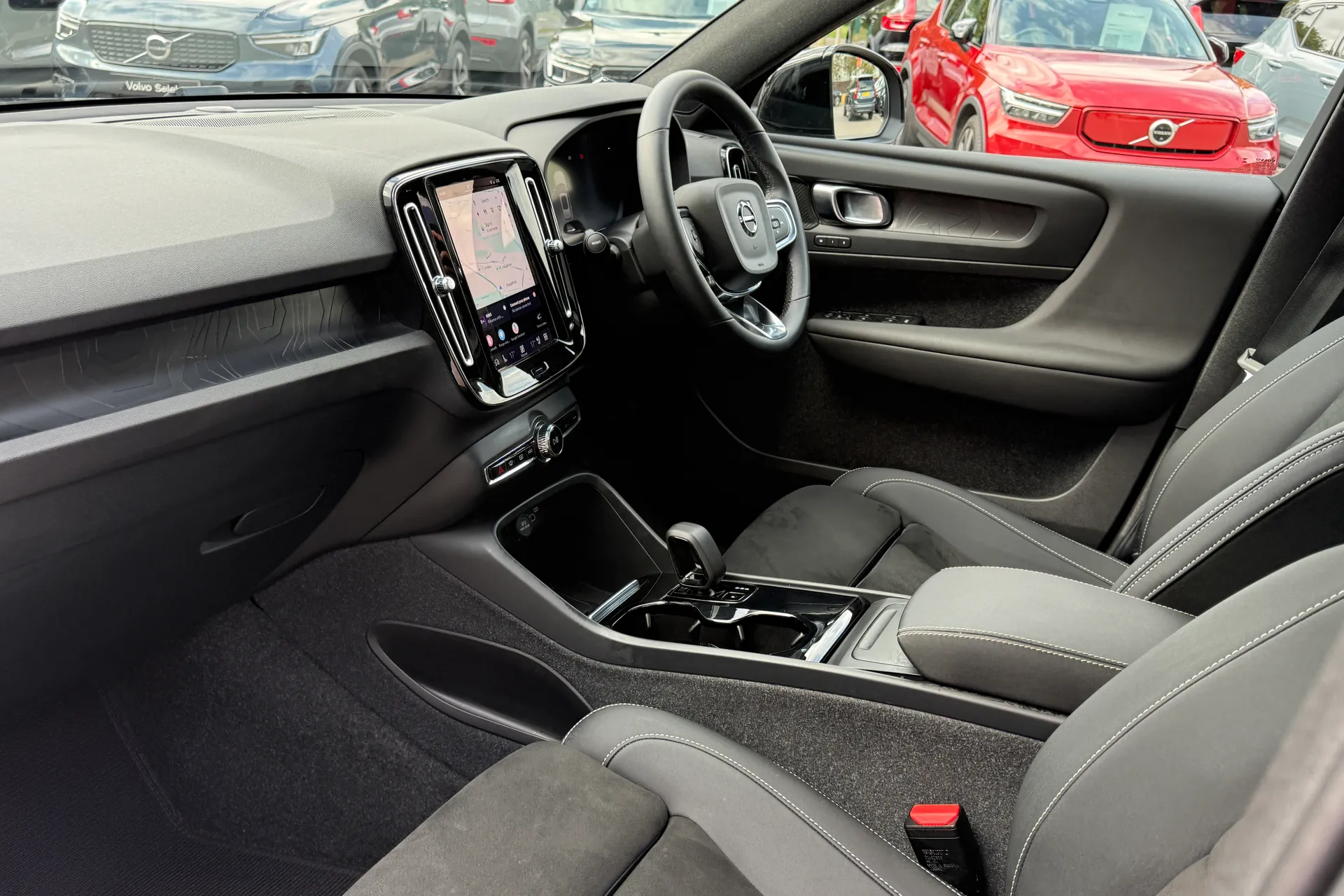 Volvo XC40 thumbnail image number 27