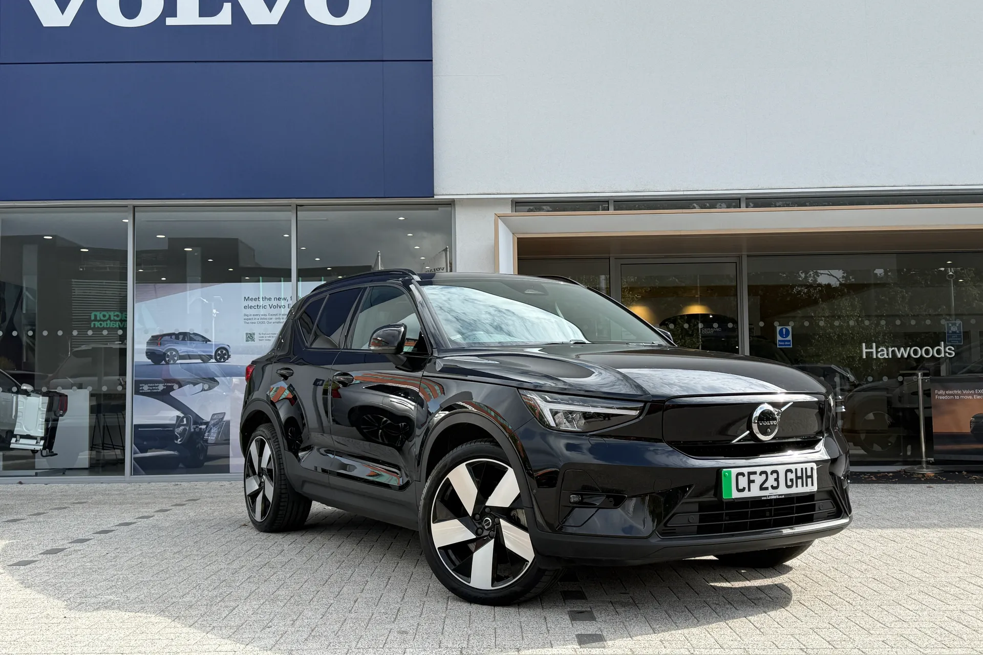 Volvo XC40 focused image
