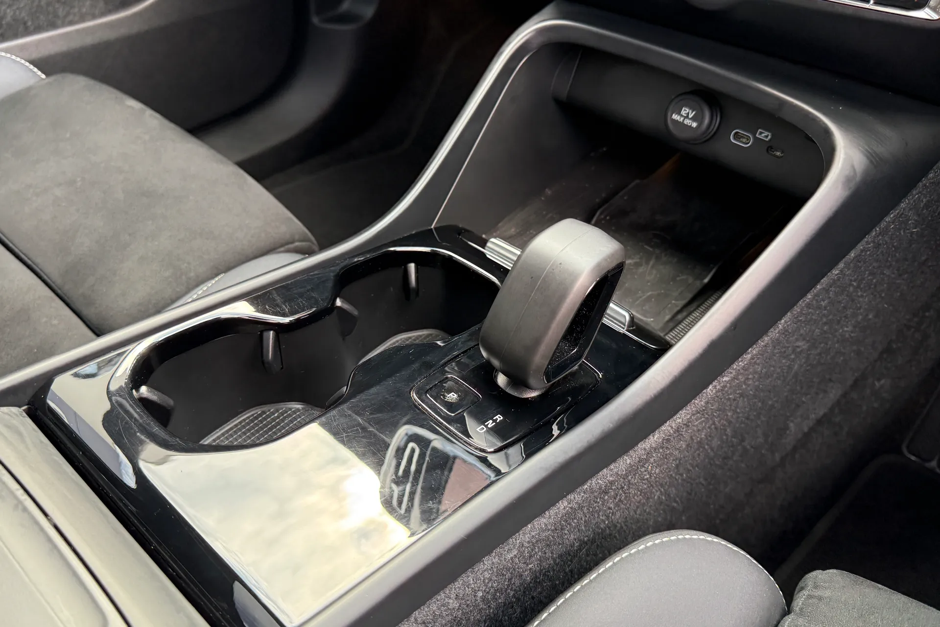 Volvo XC40 thumbnail image number 41