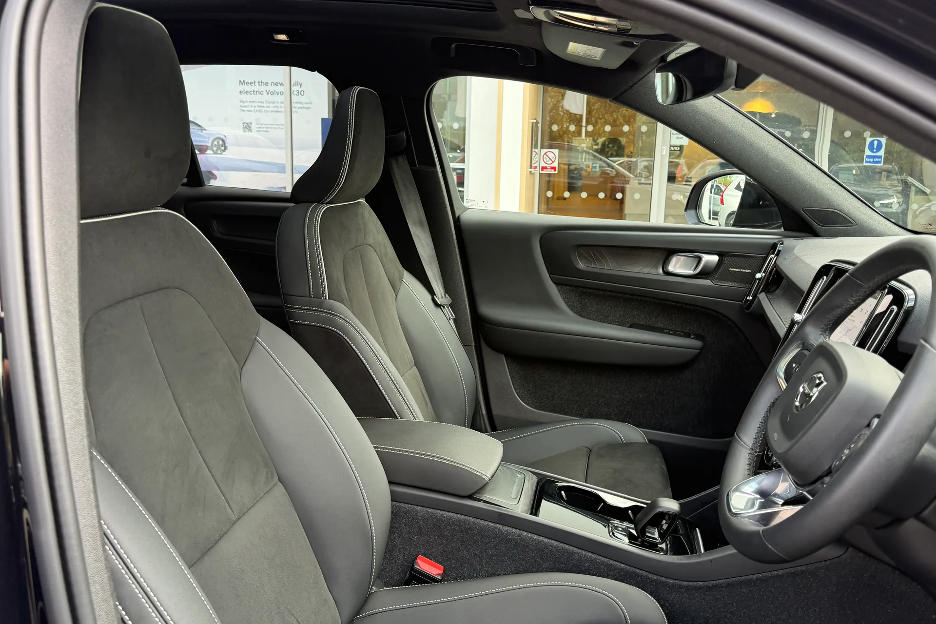 Volvo XC40 thumbnail image number 26