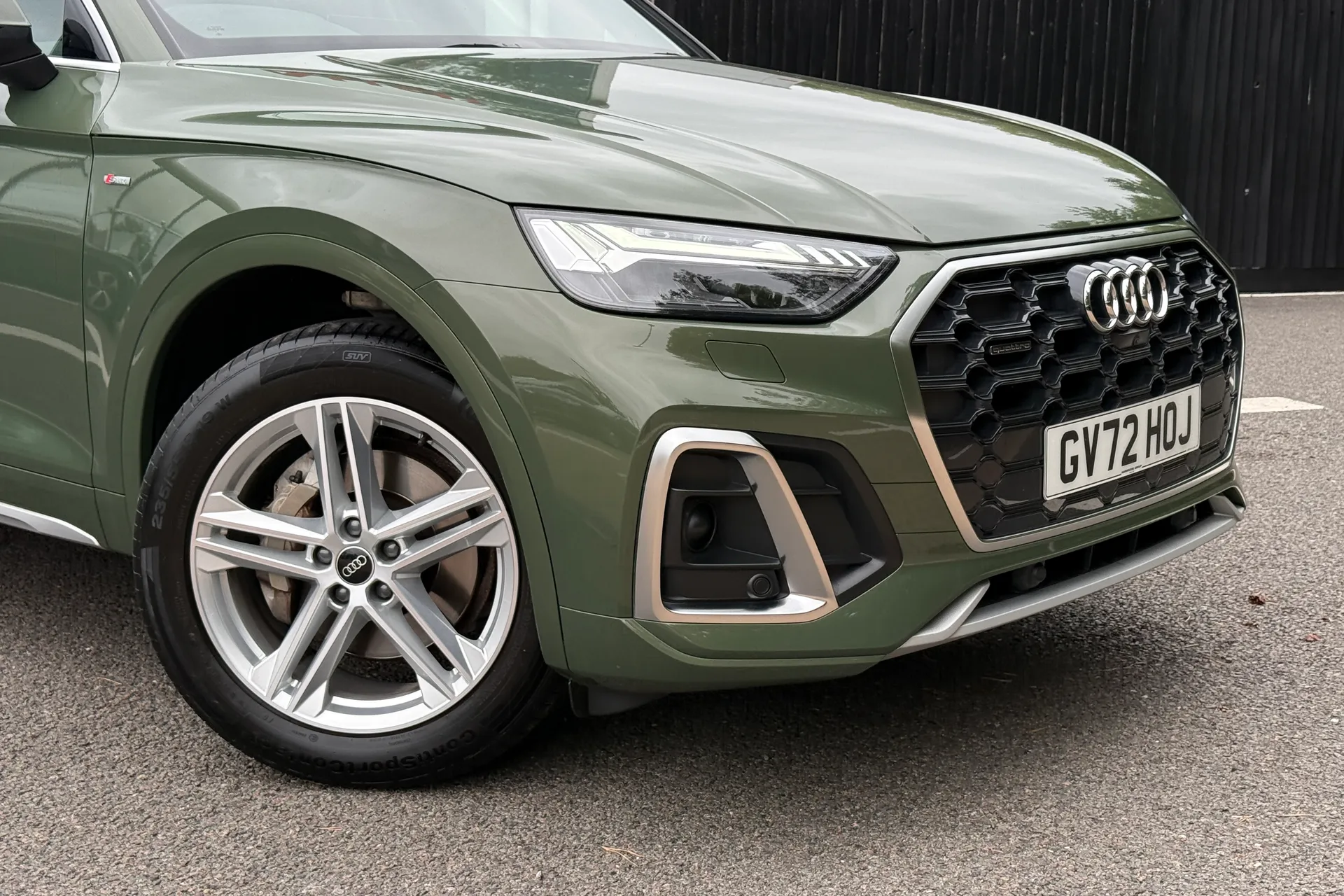 Audi Q5 thumbnail image number 2