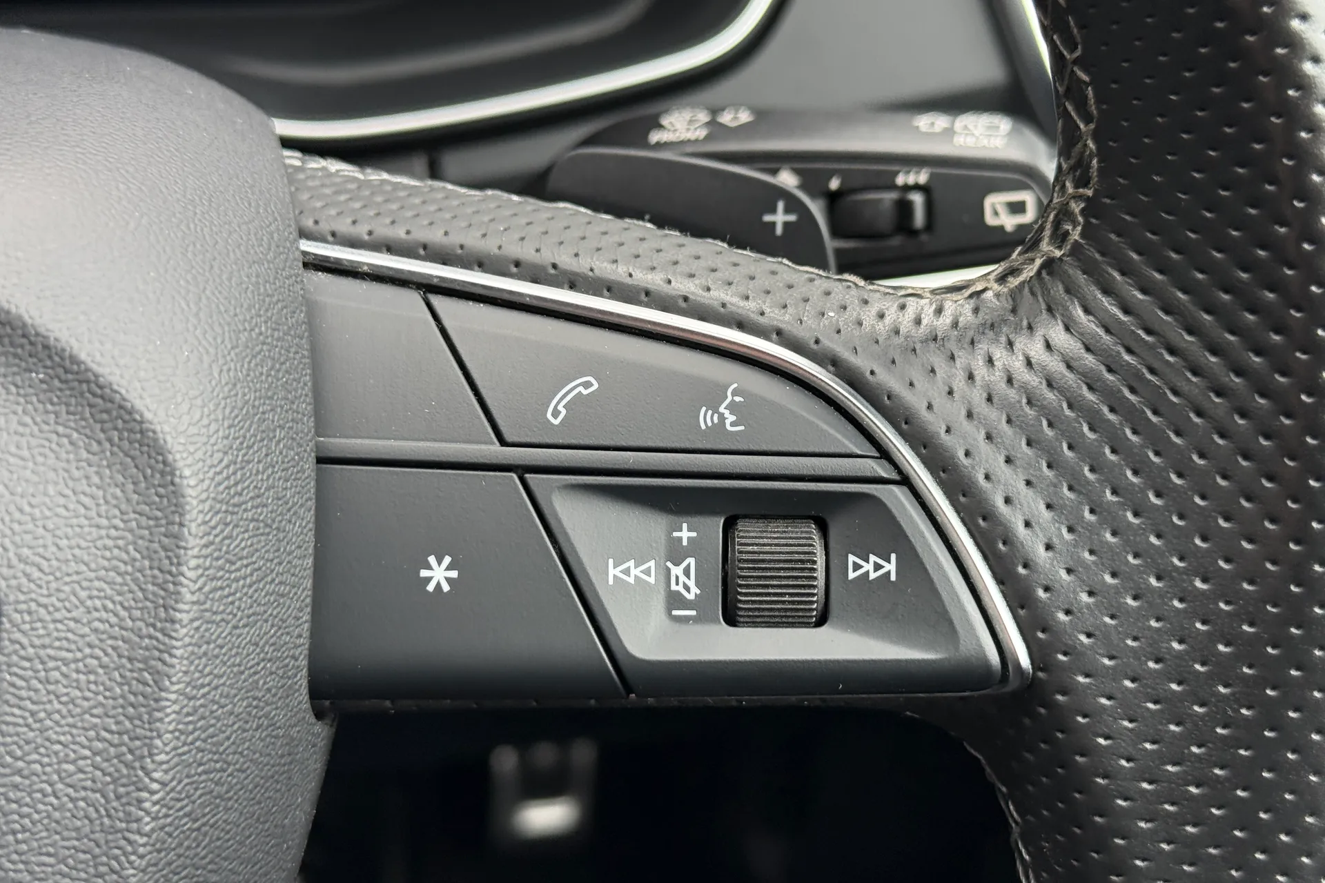 Audi Q5 thumbnail image number 19