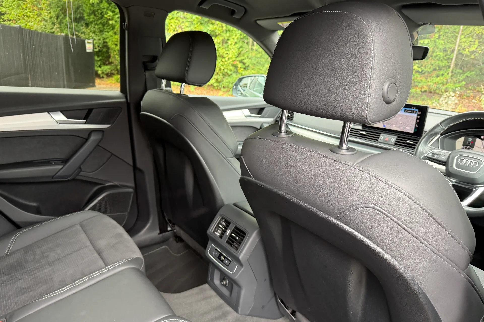 Audi Q5 thumbnail image number 31