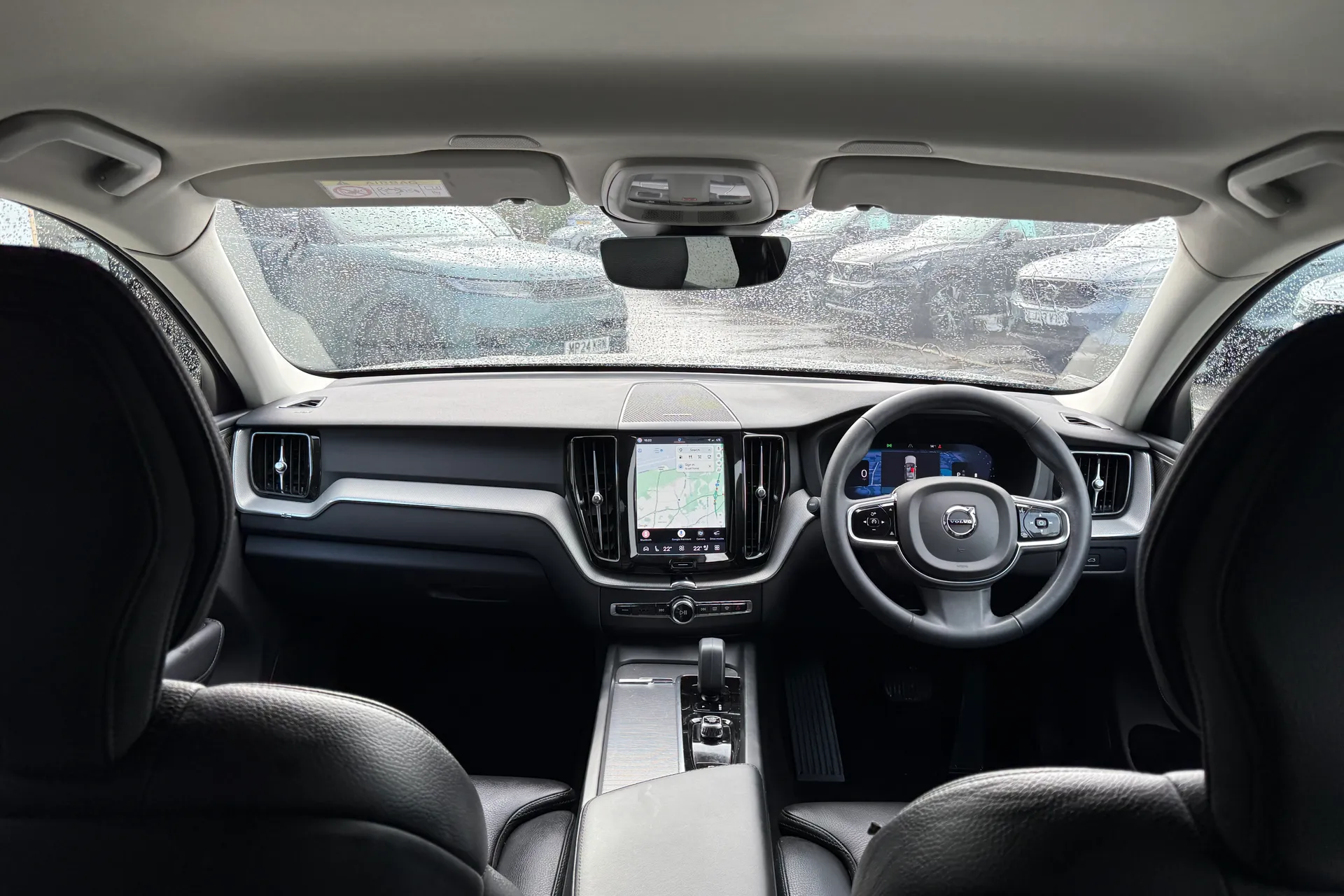 Volvo XC60 thumbnail image number 3