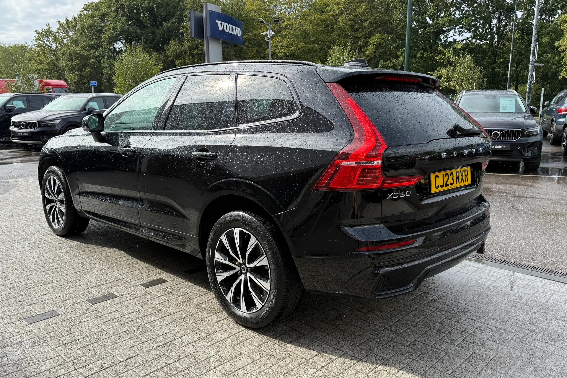 Volvo XC60 thumbnail image number 10