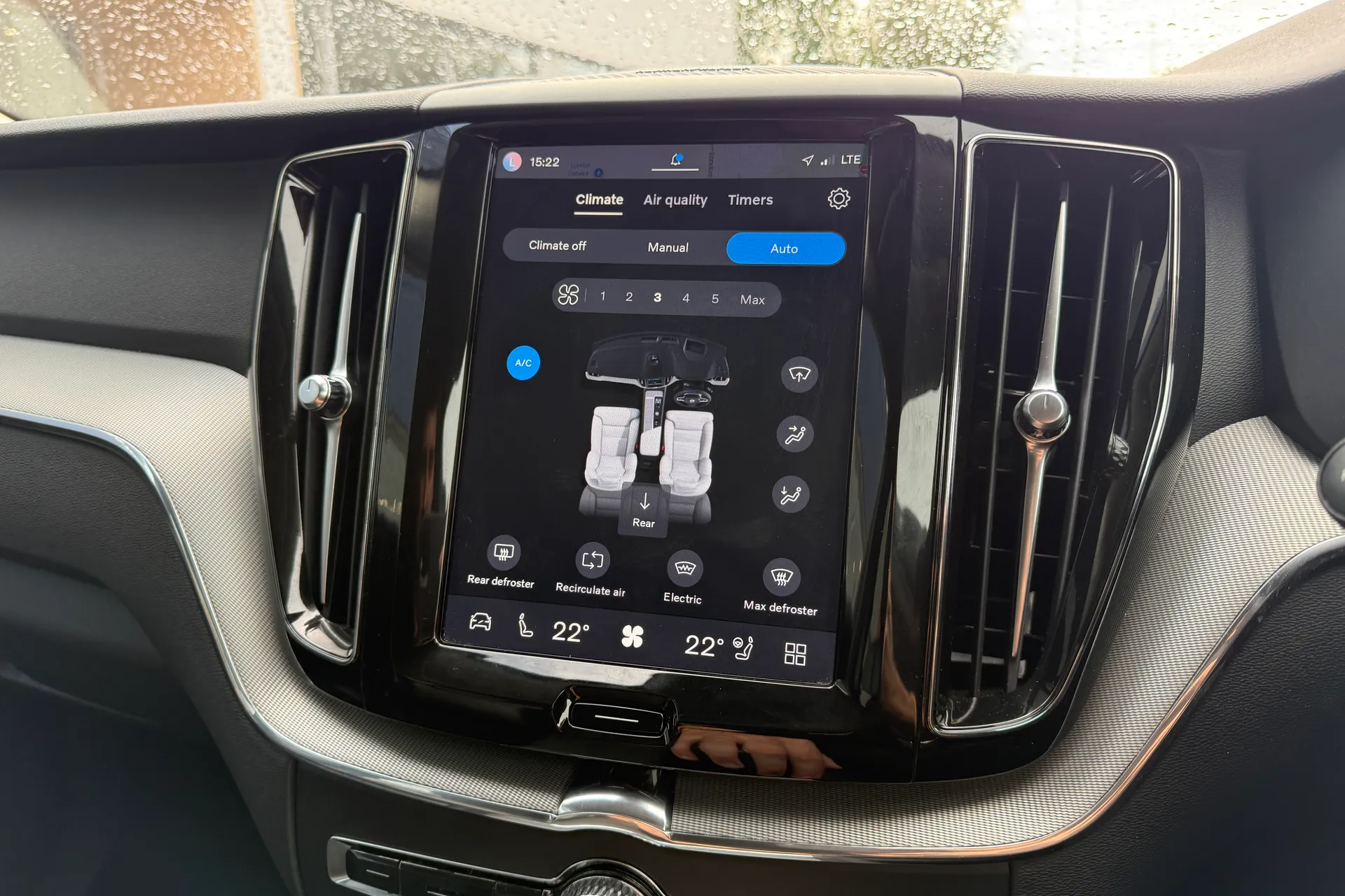 Volvo XC60 thumbnail image number 37