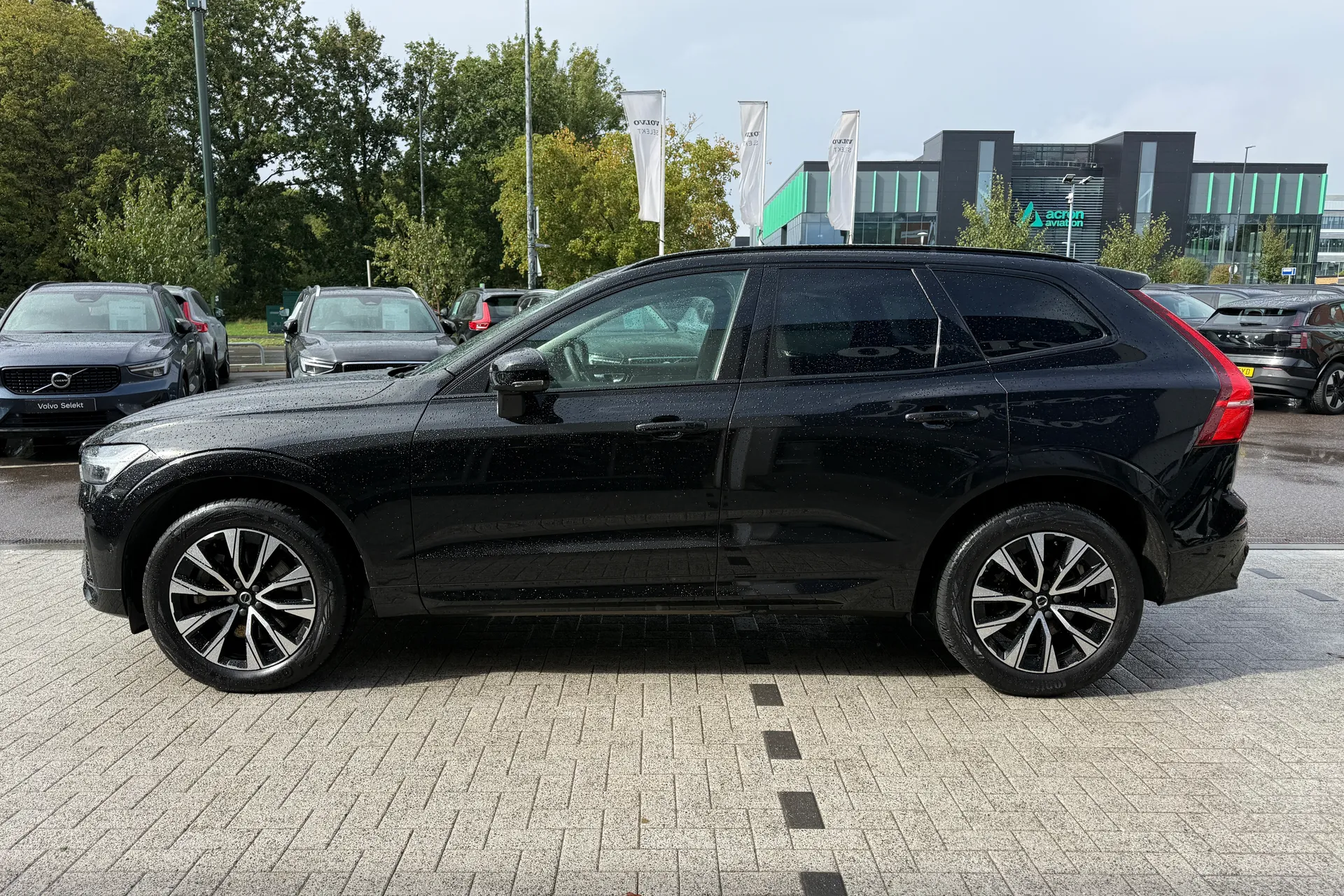 Volvo XC60 thumbnail image number 11