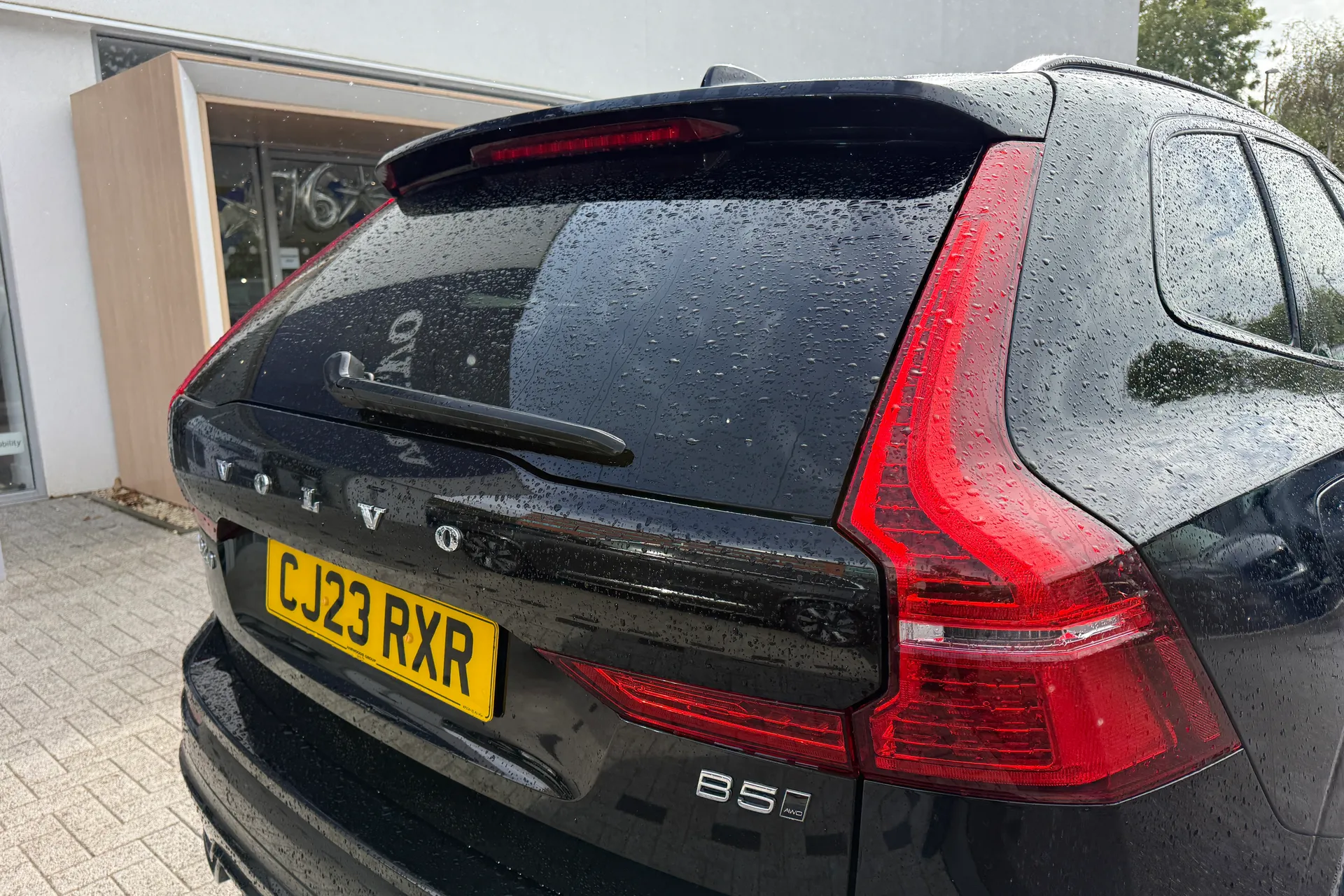 Volvo XC60 thumbnail image number 17