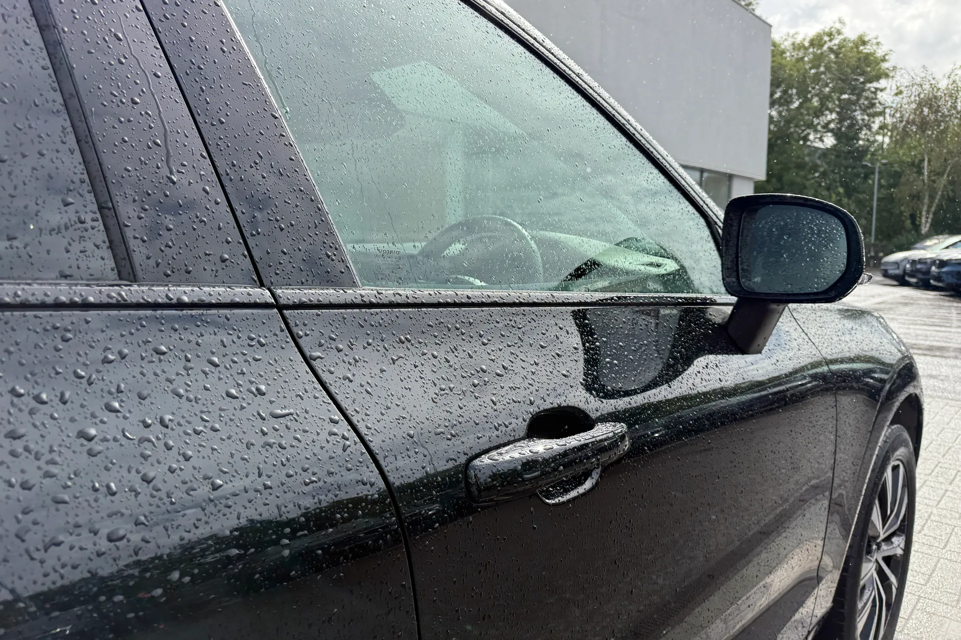 Volvo XC60 thumbnail image number 14