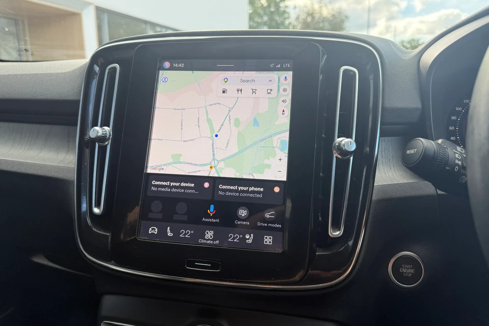 Volvo XC40 thumbnail image number 5