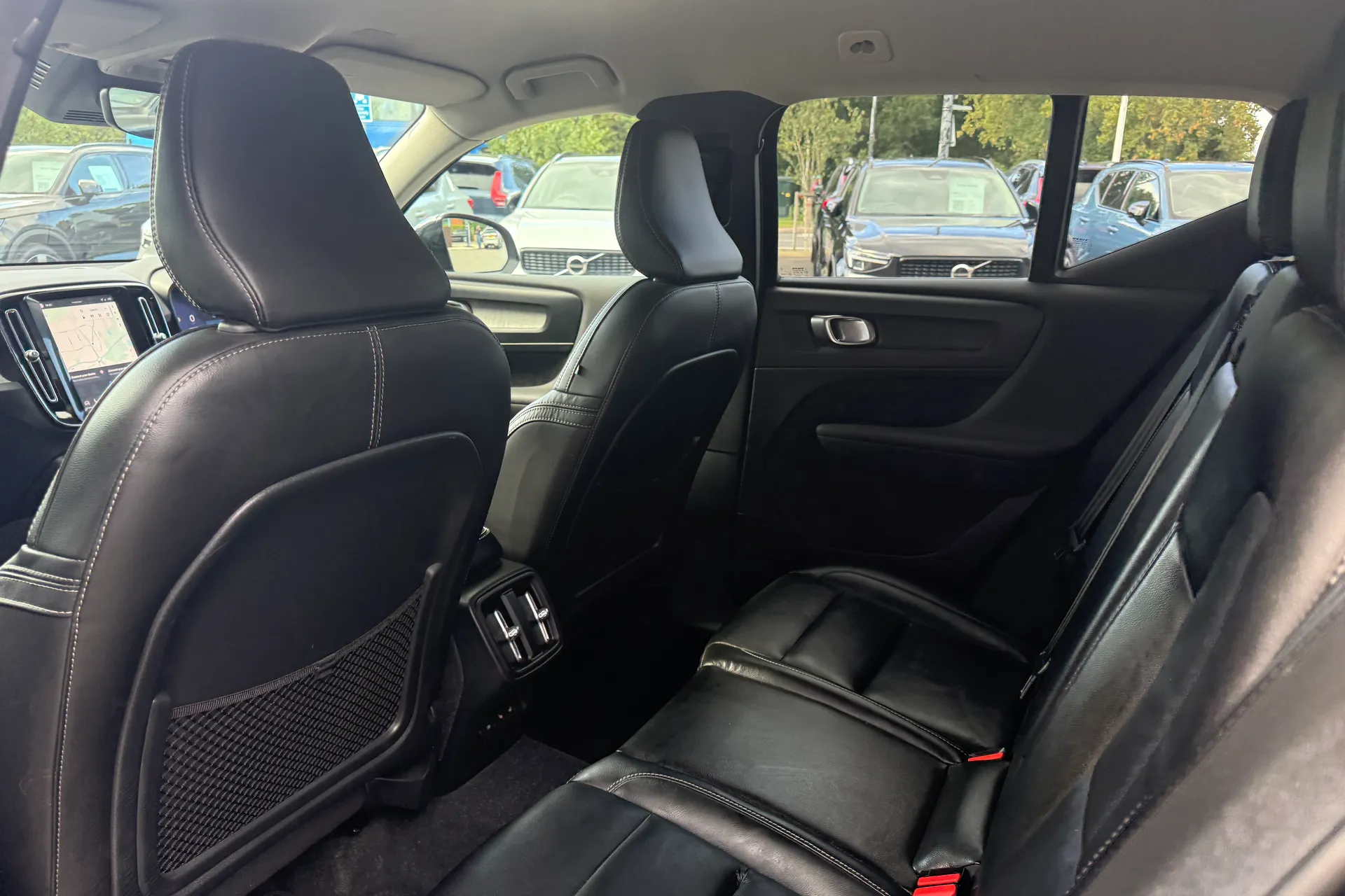 Volvo XC40 thumbnail image number 29