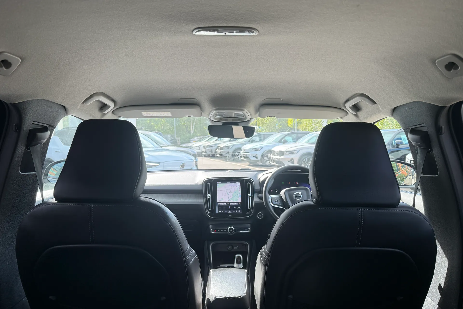 Volvo XC40 thumbnail image number 22