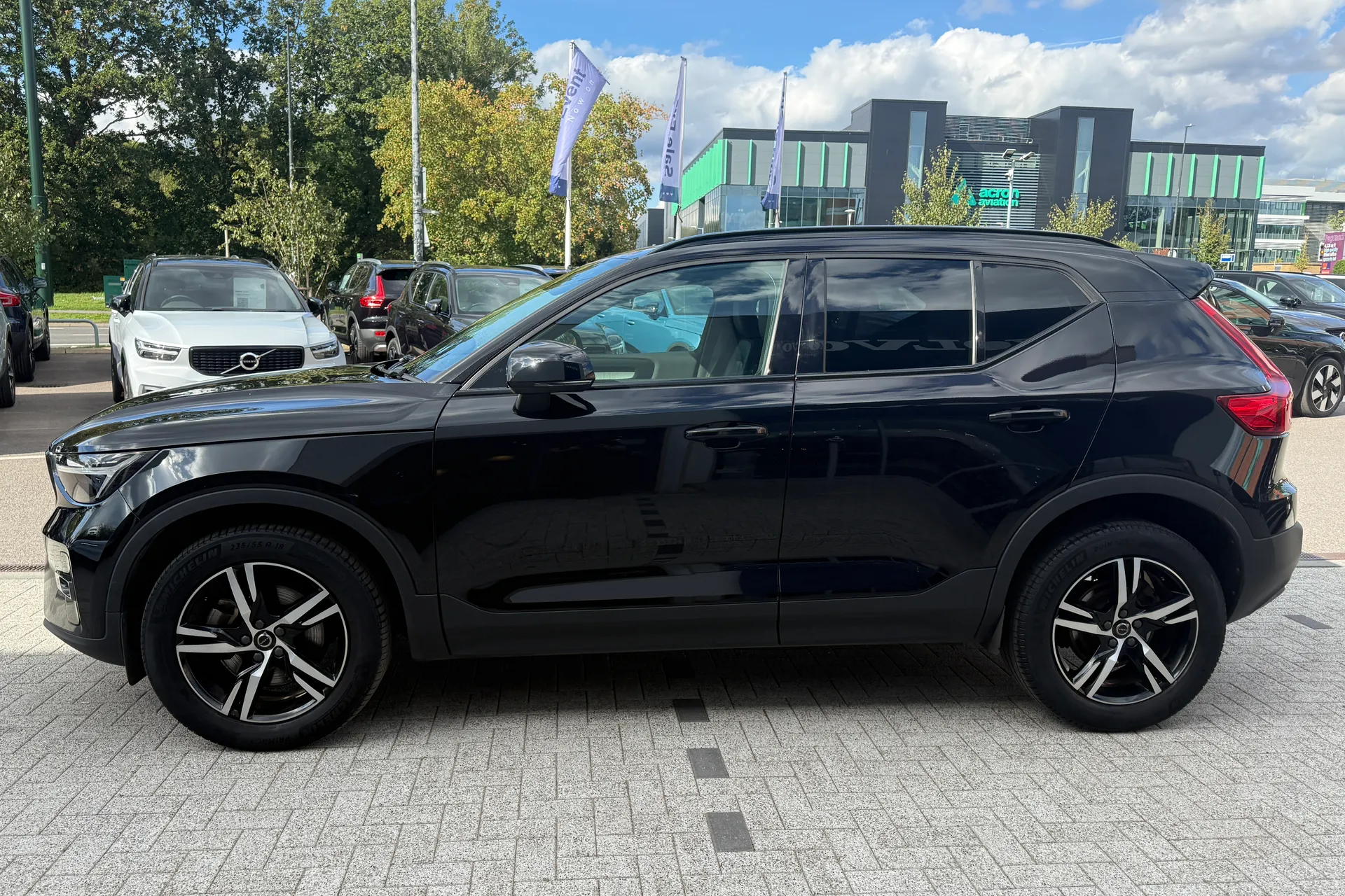 Volvo XC40 thumbnail image number 11