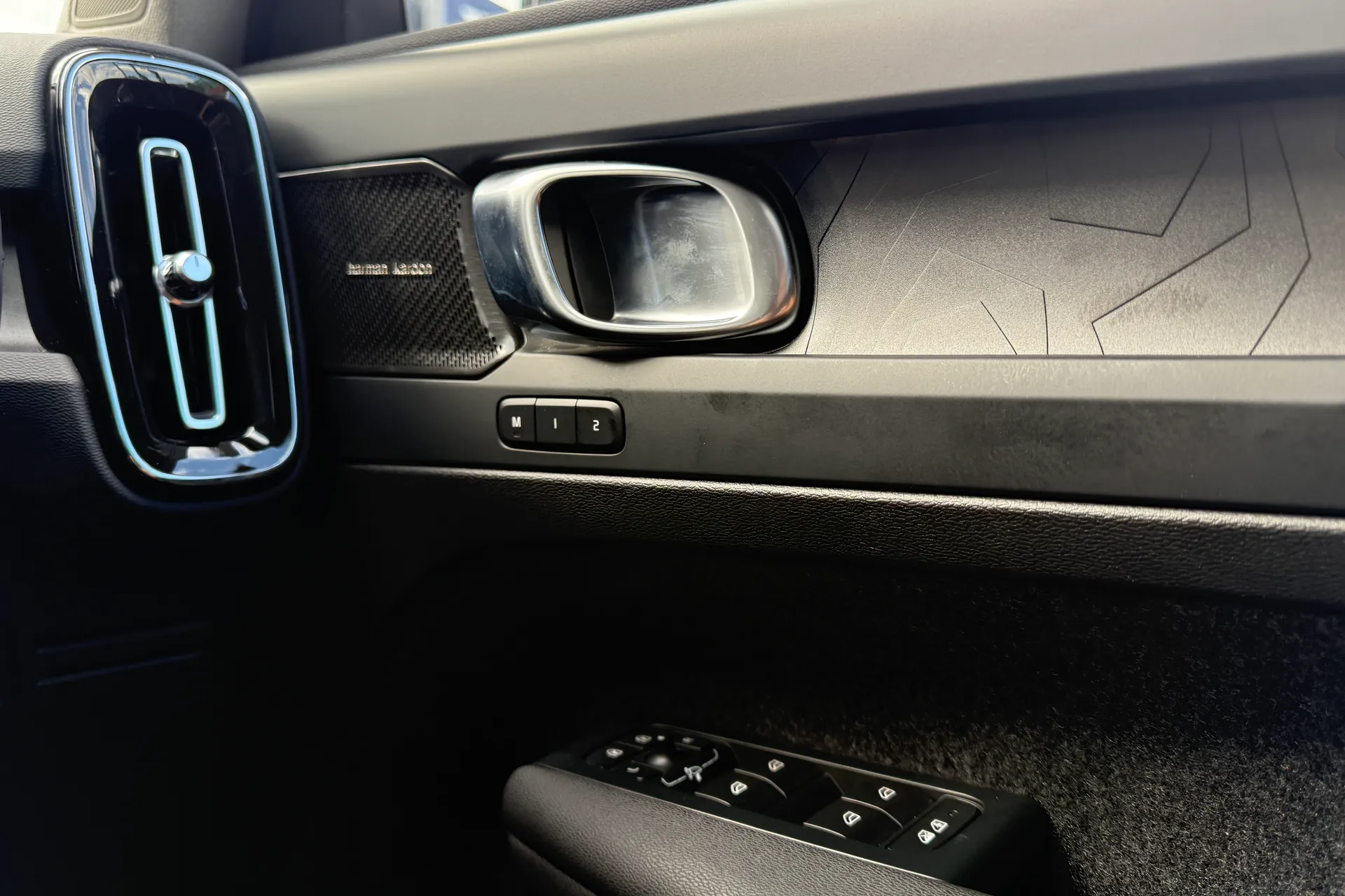 Volvo XC40 thumbnail image number 41