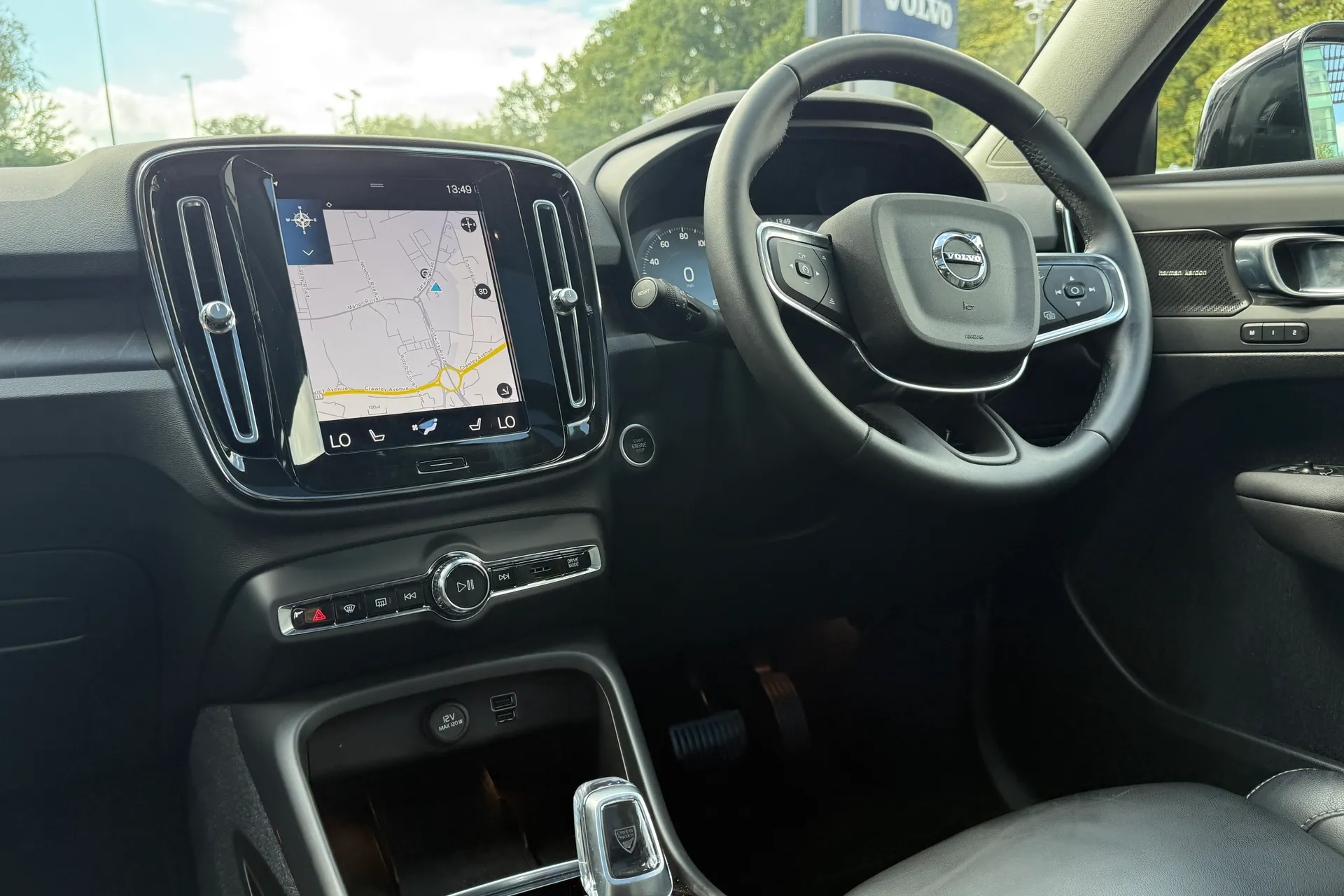 Volvo XC40 thumbnail image number 34