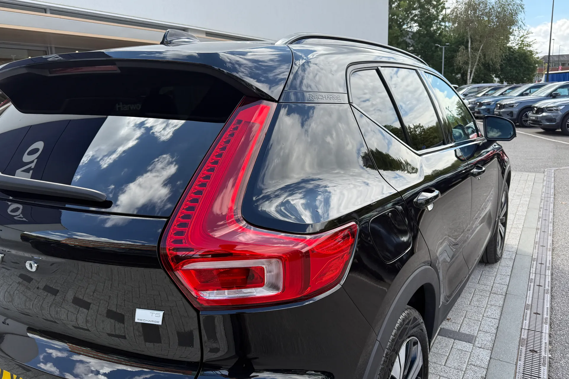 Volvo XC40 thumbnail image number 17