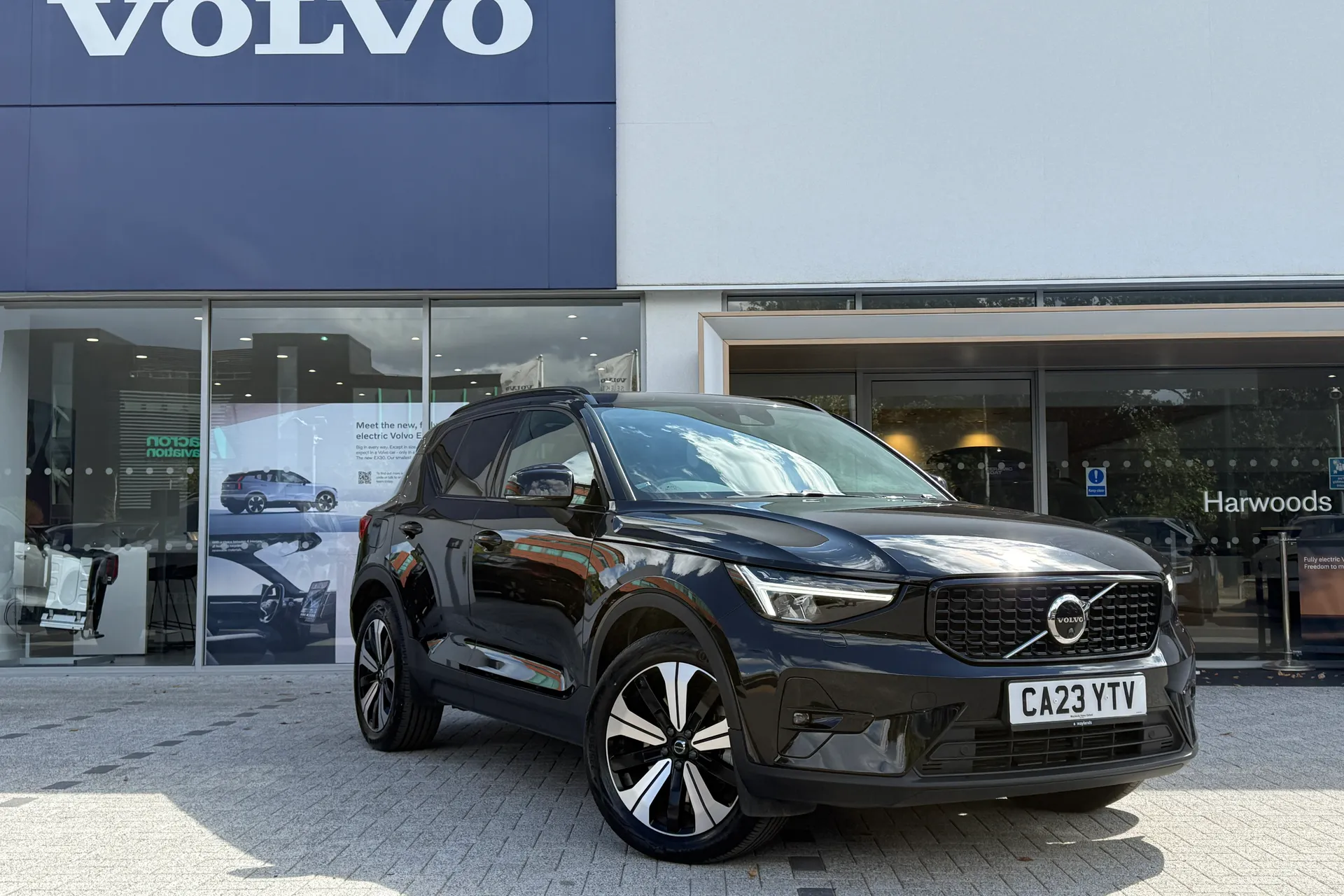 Volvo XC40 focused image
