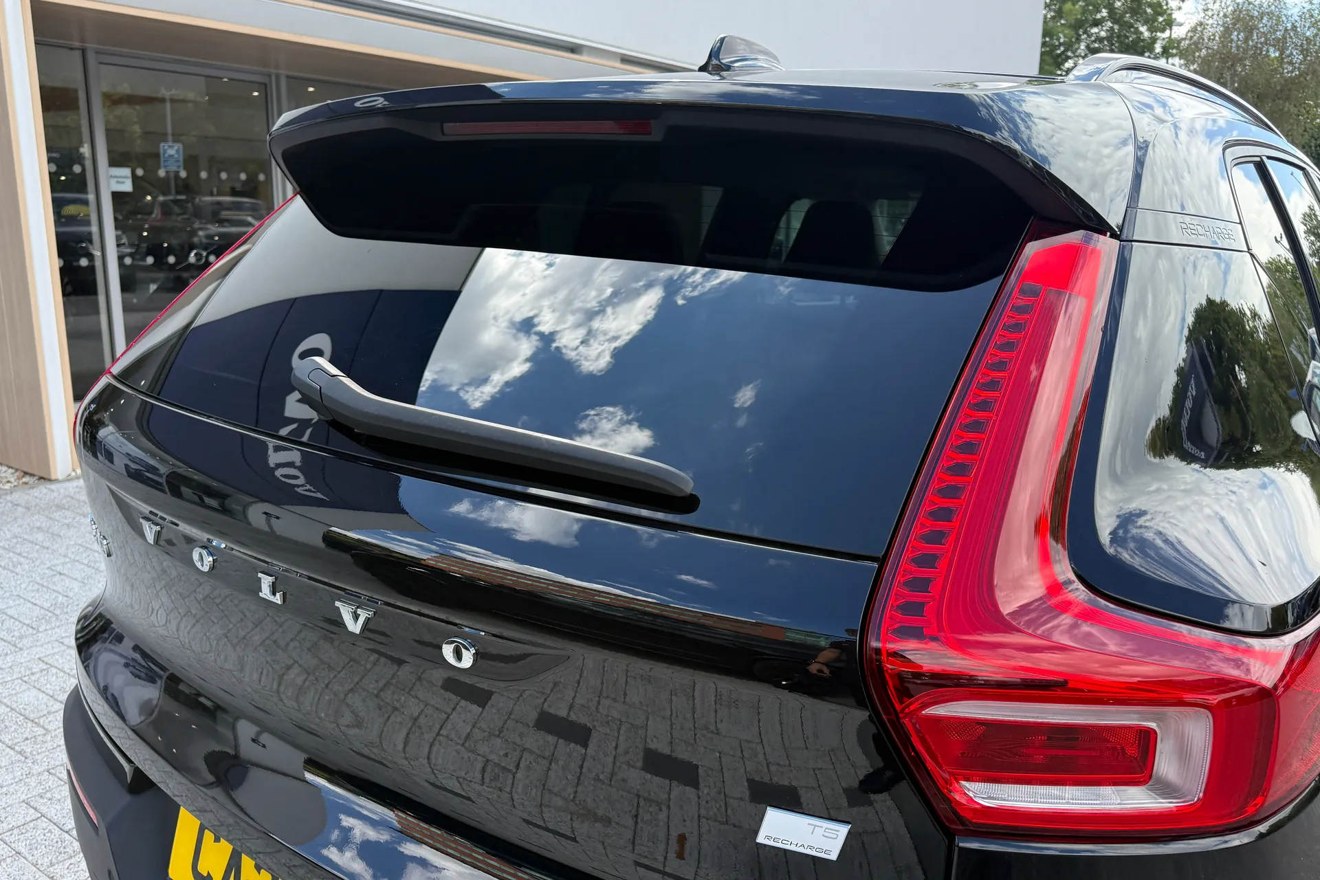 Volvo XC40 thumbnail image number 18