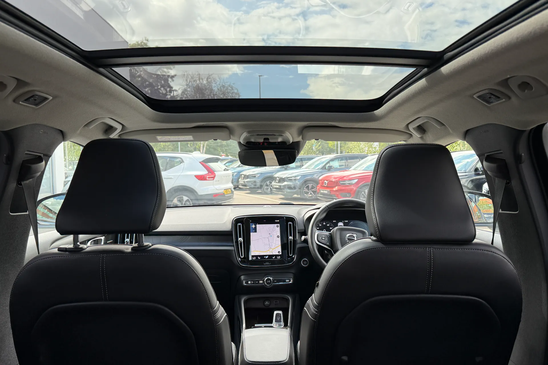 Volvo XC40 thumbnail image number 22