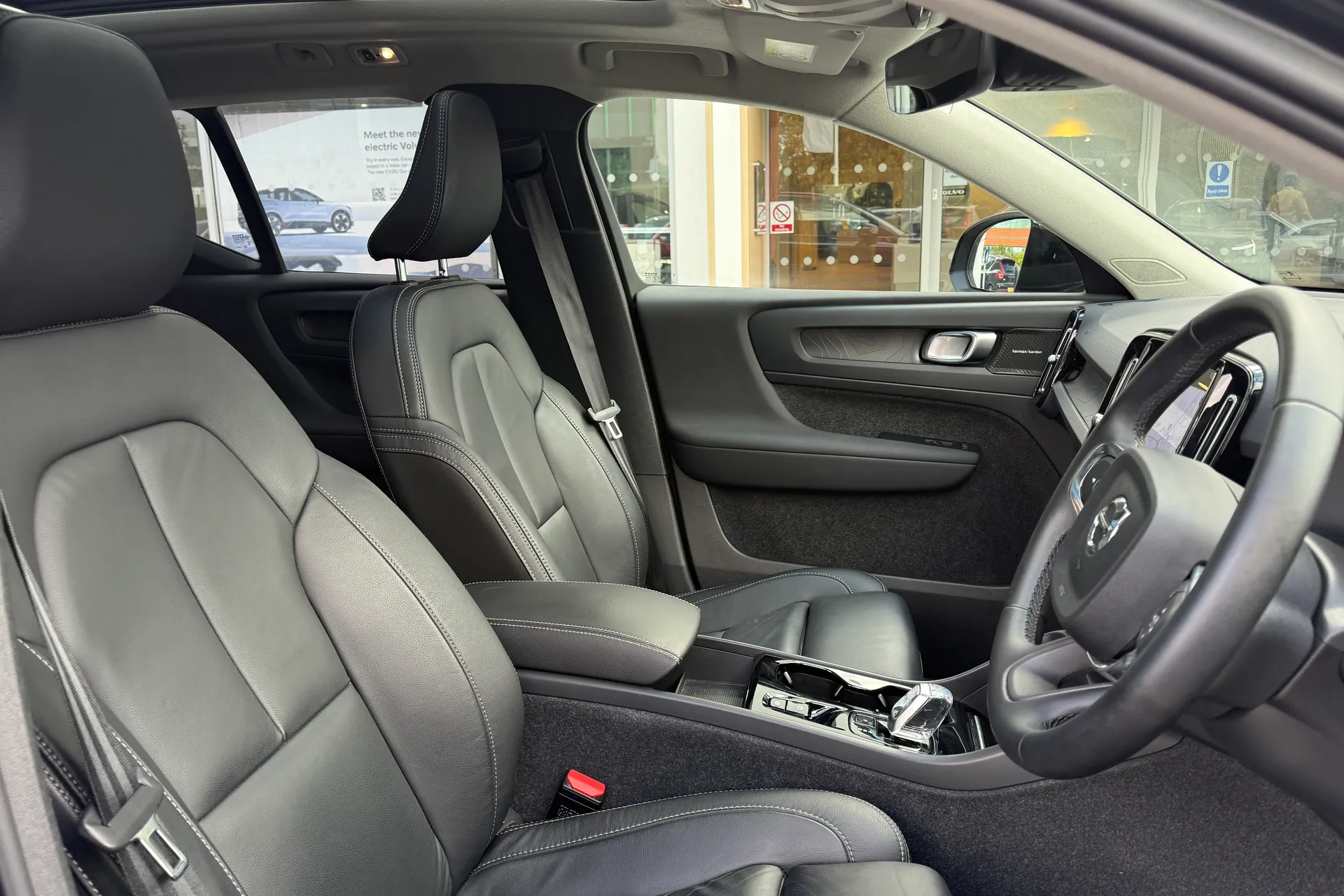 Volvo XC40 thumbnail image number 26