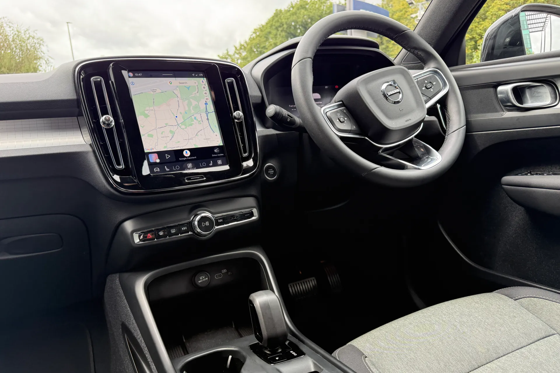 Volvo XC40 thumbnail image number 34