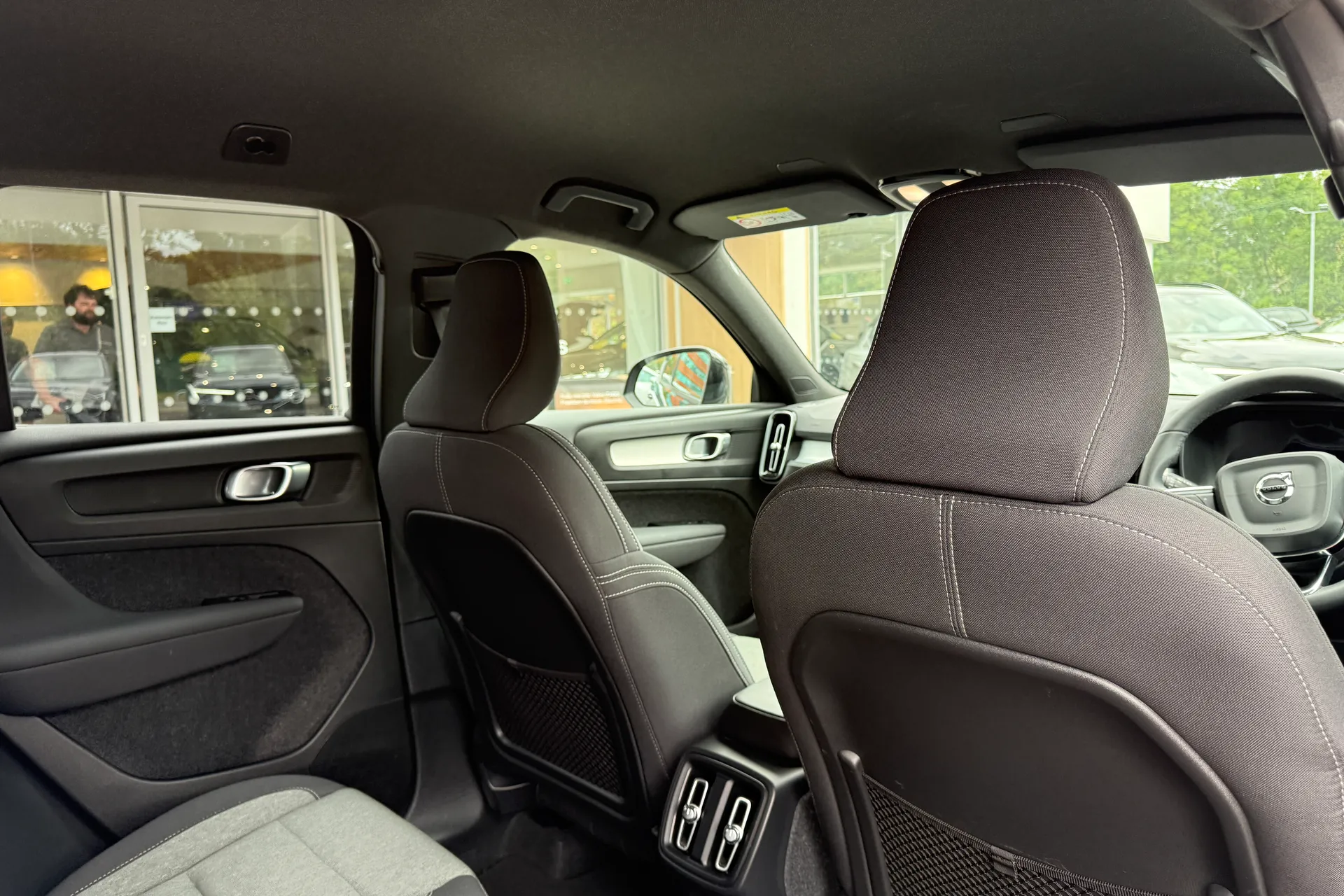 Volvo XC40 thumbnail image number 24