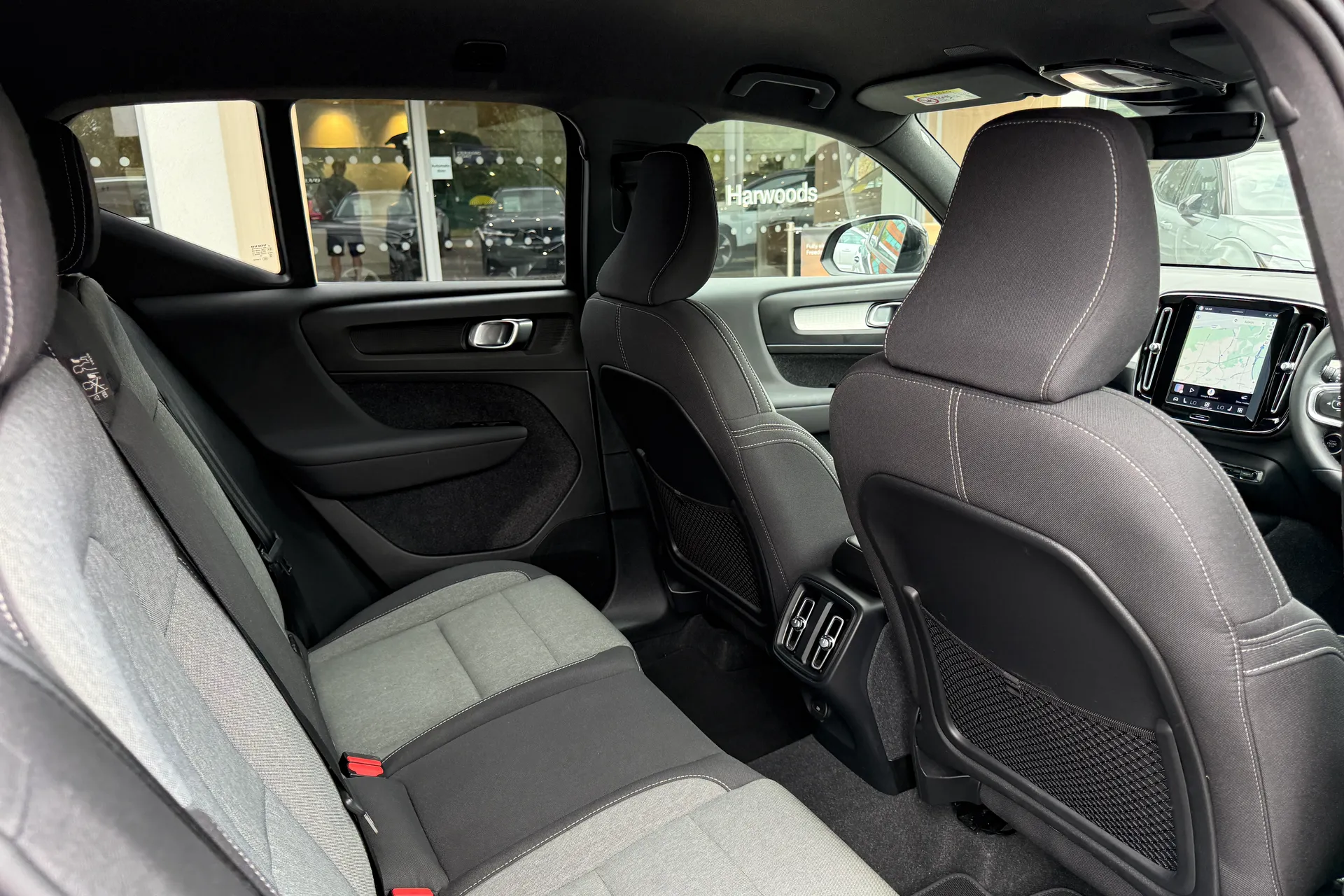 Volvo XC40 thumbnail image number 23