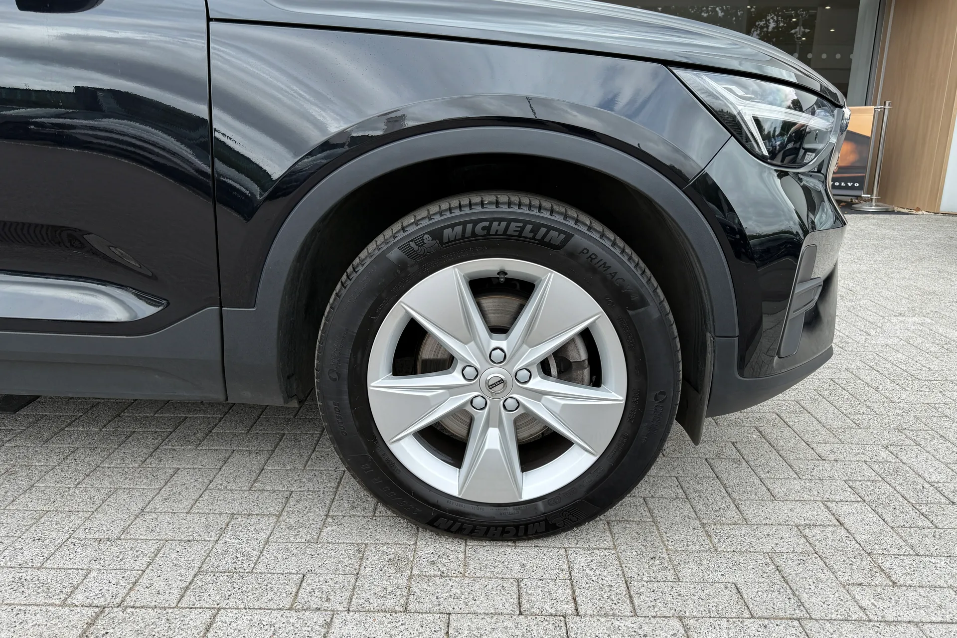 Volvo XC40 thumbnail image number 14