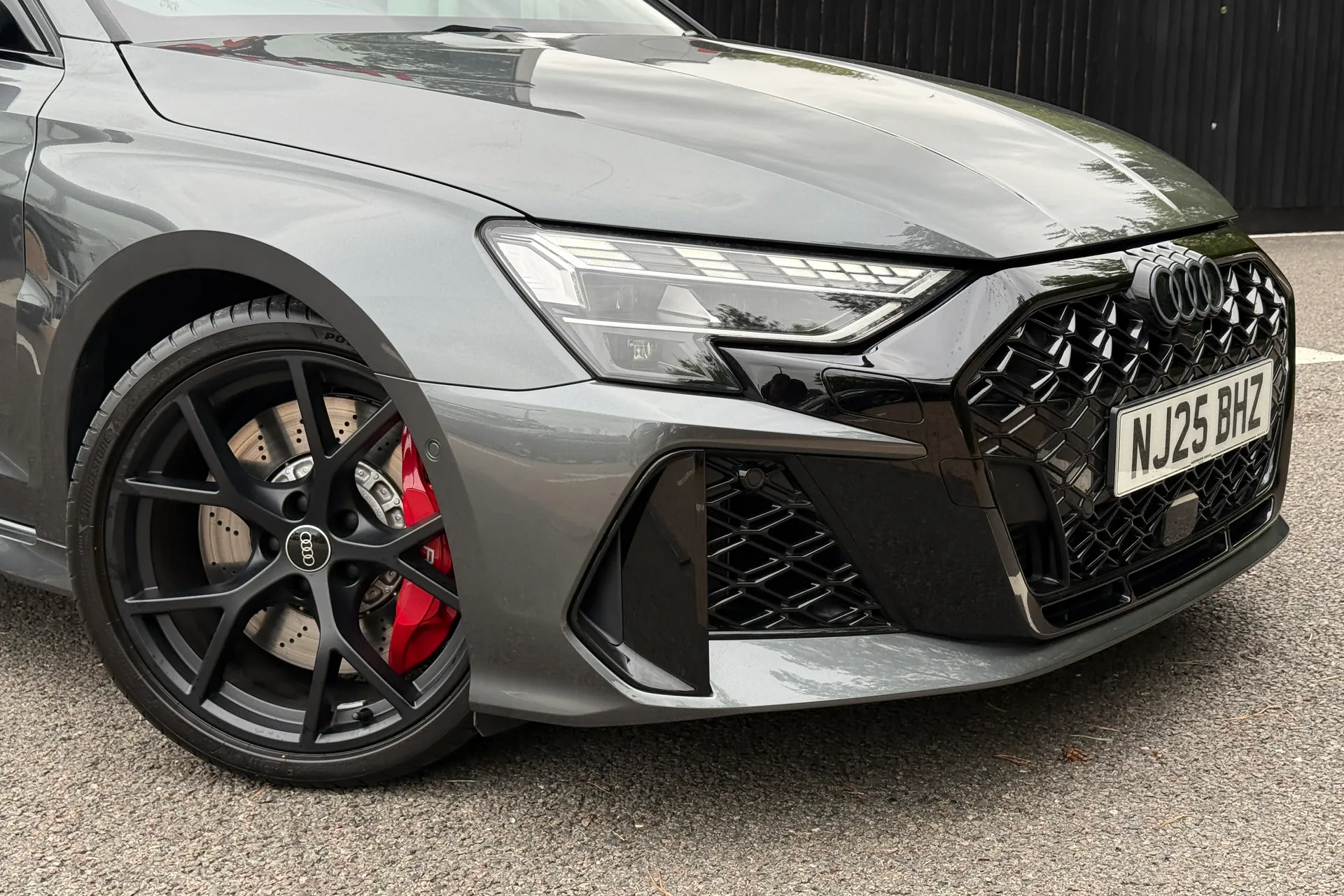 Audi RS3 thumbnail image number 2