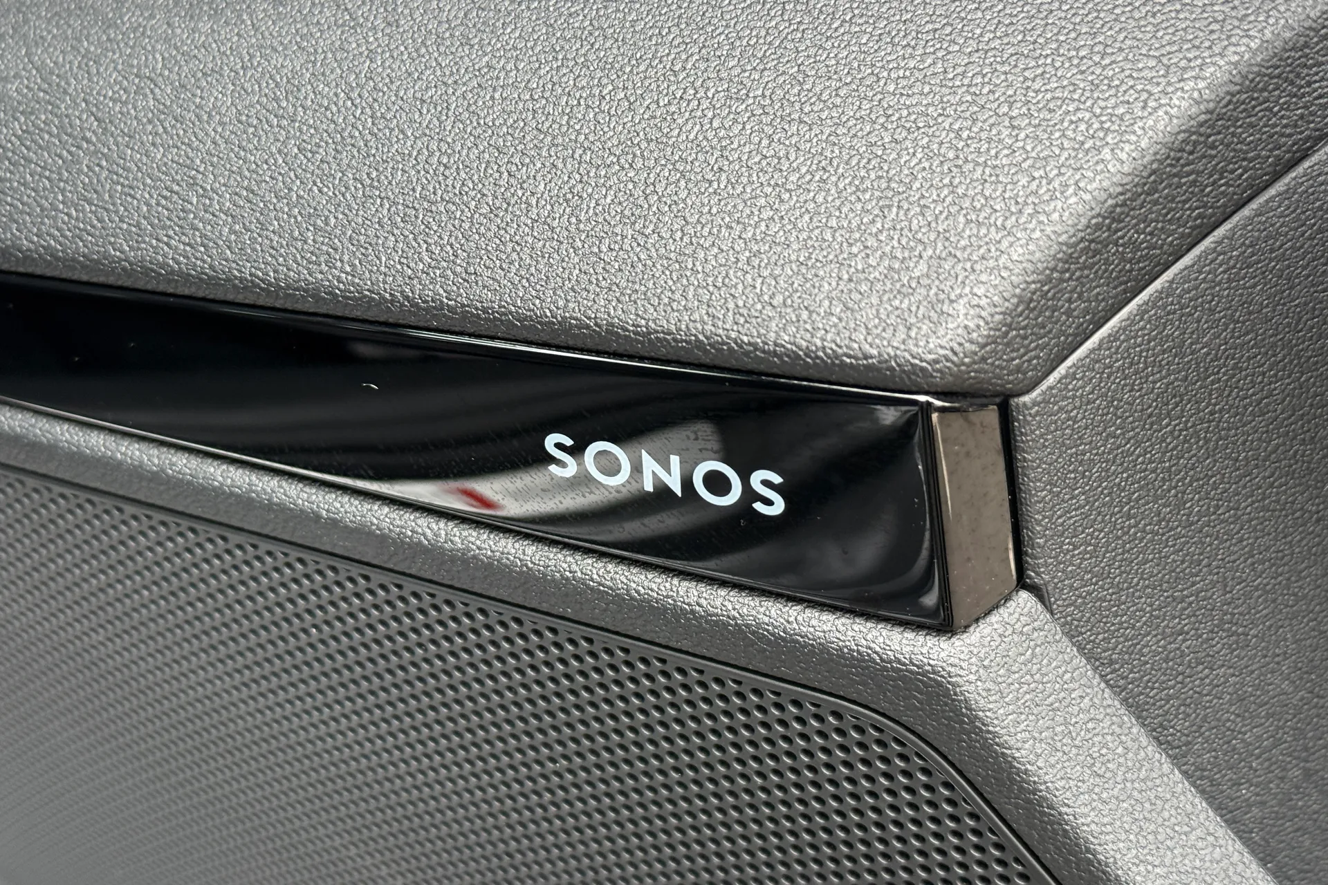 Audi RS3 thumbnail image number 6