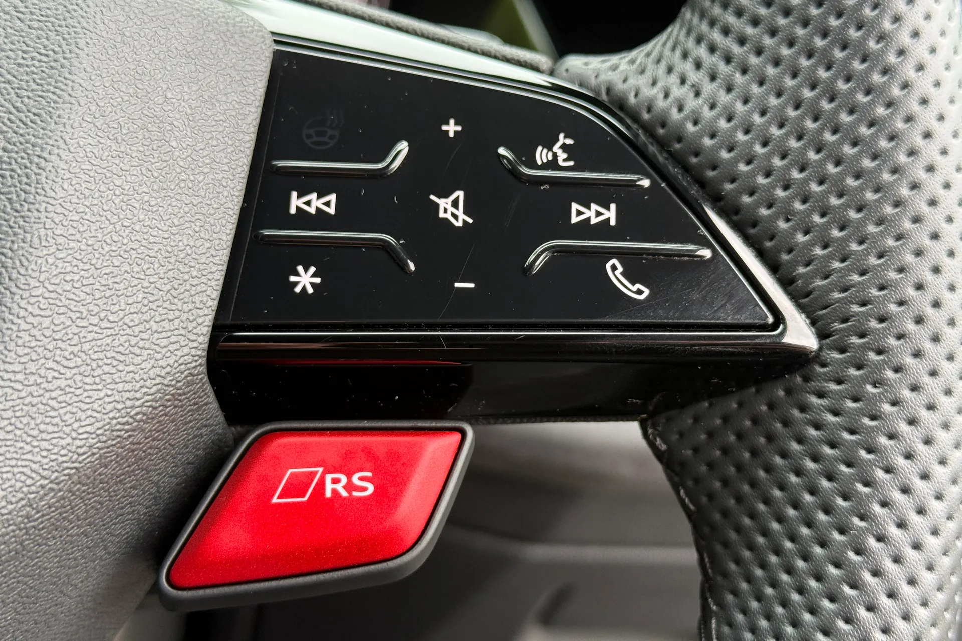 Audi RS3 thumbnail image number 16