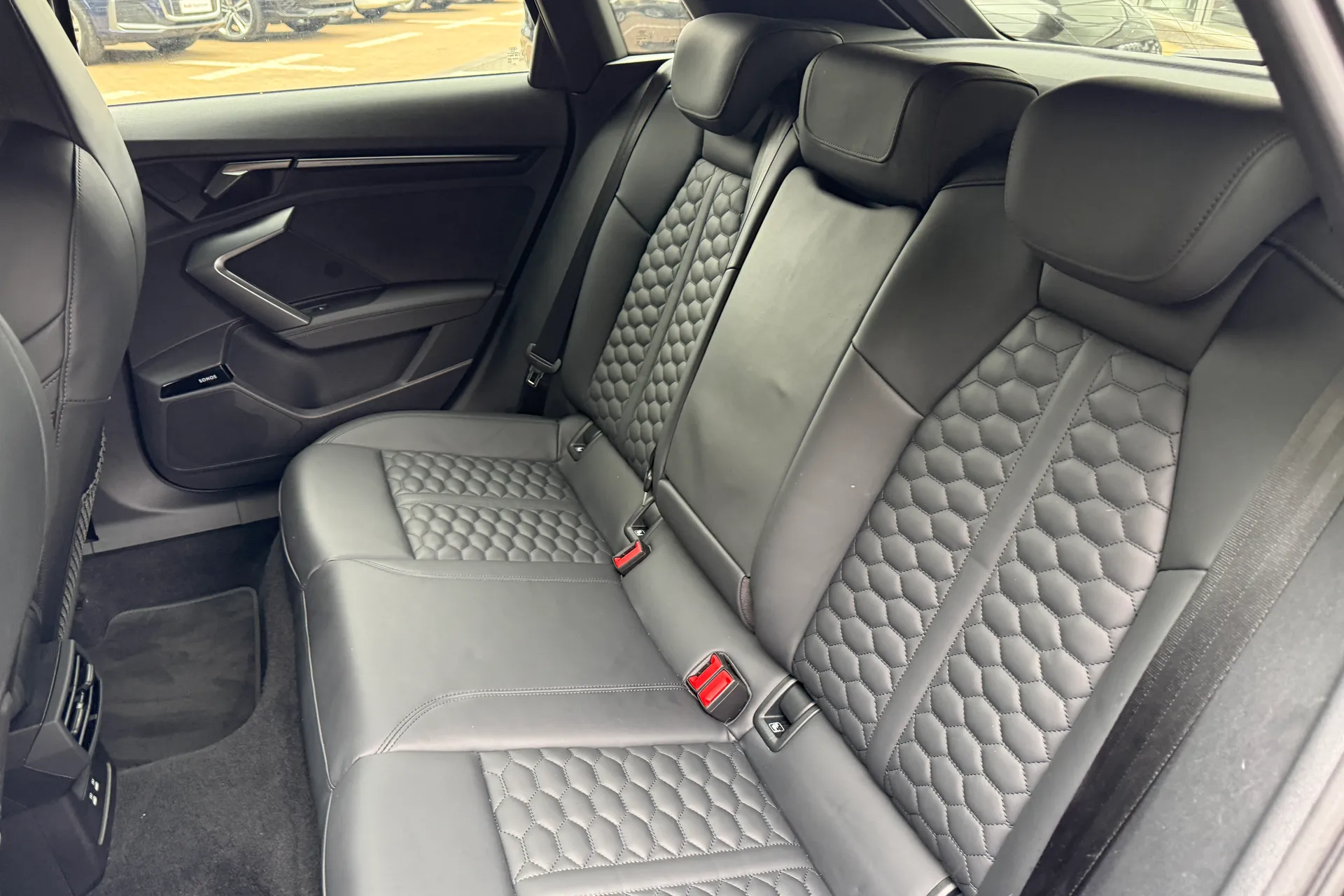 Audi RS3 thumbnail image number 43